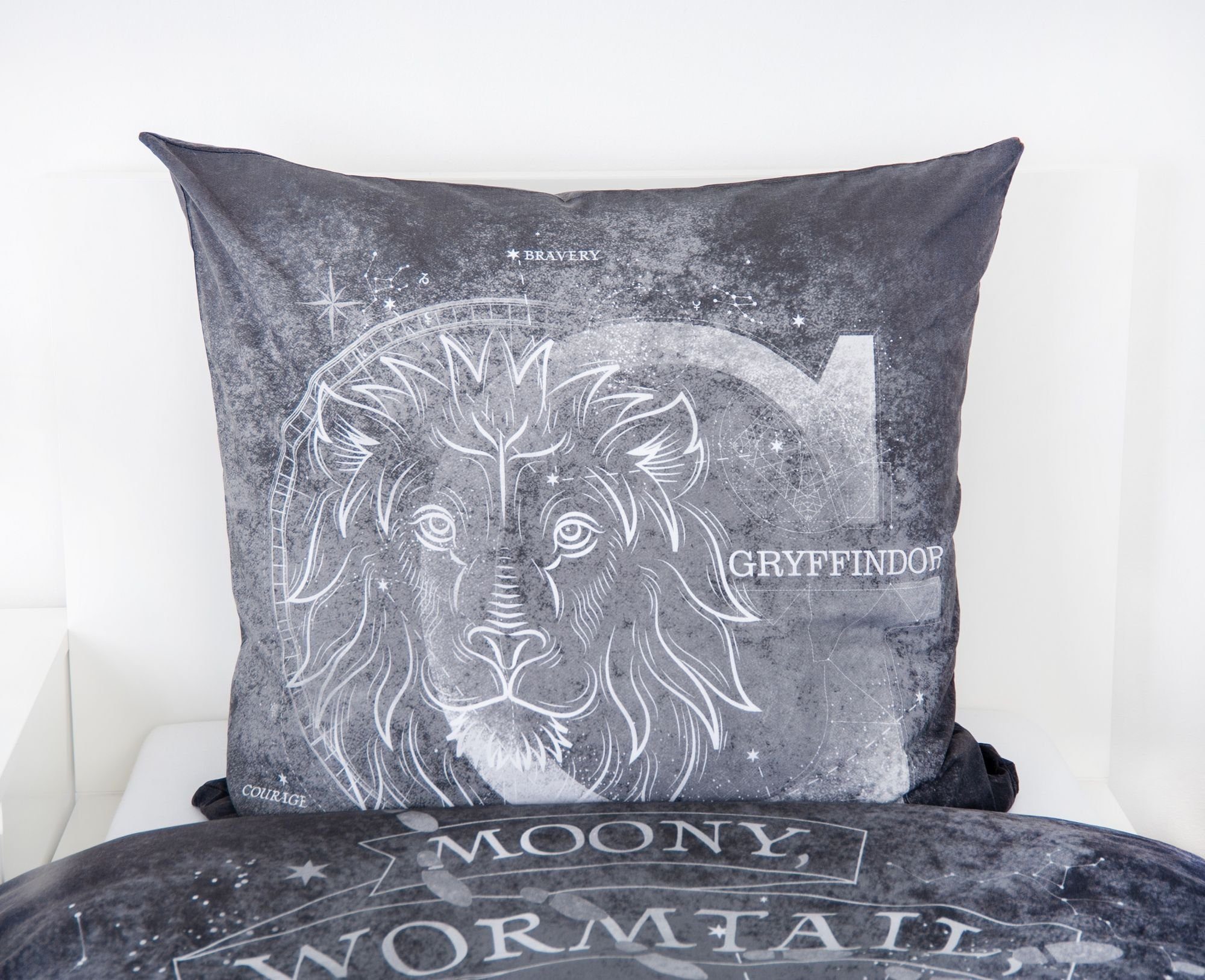 Herding Kinderbettwäsche Harry Potter Wende Bettwäsche Hogwarts 2tlg 135 x 200 cm 80 x 80 cm