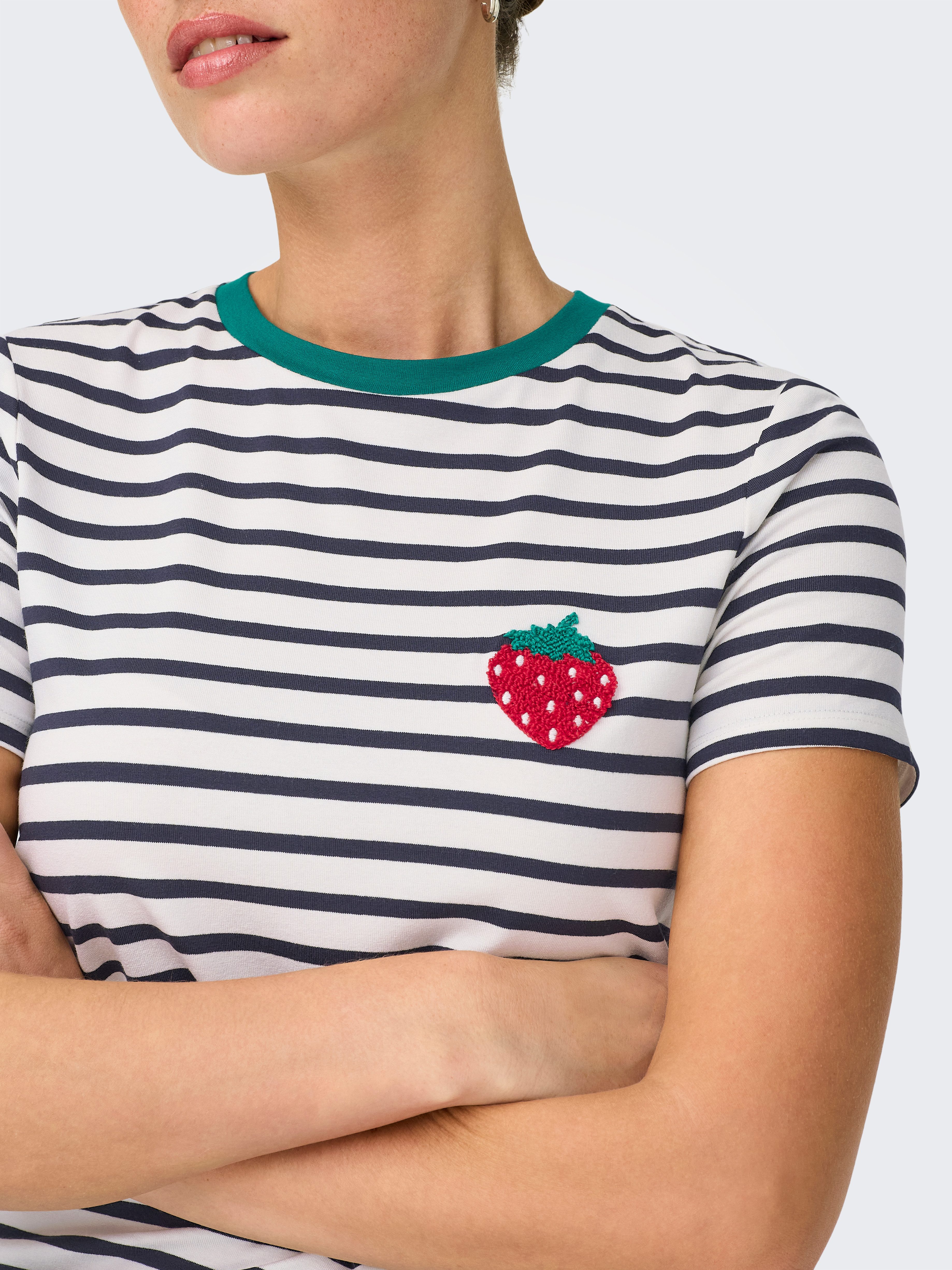 ONLY T-Shirt ONLHEART S/S TEE JRS NOOS Viskosemischung, regular fit – Bild 3 von 5
