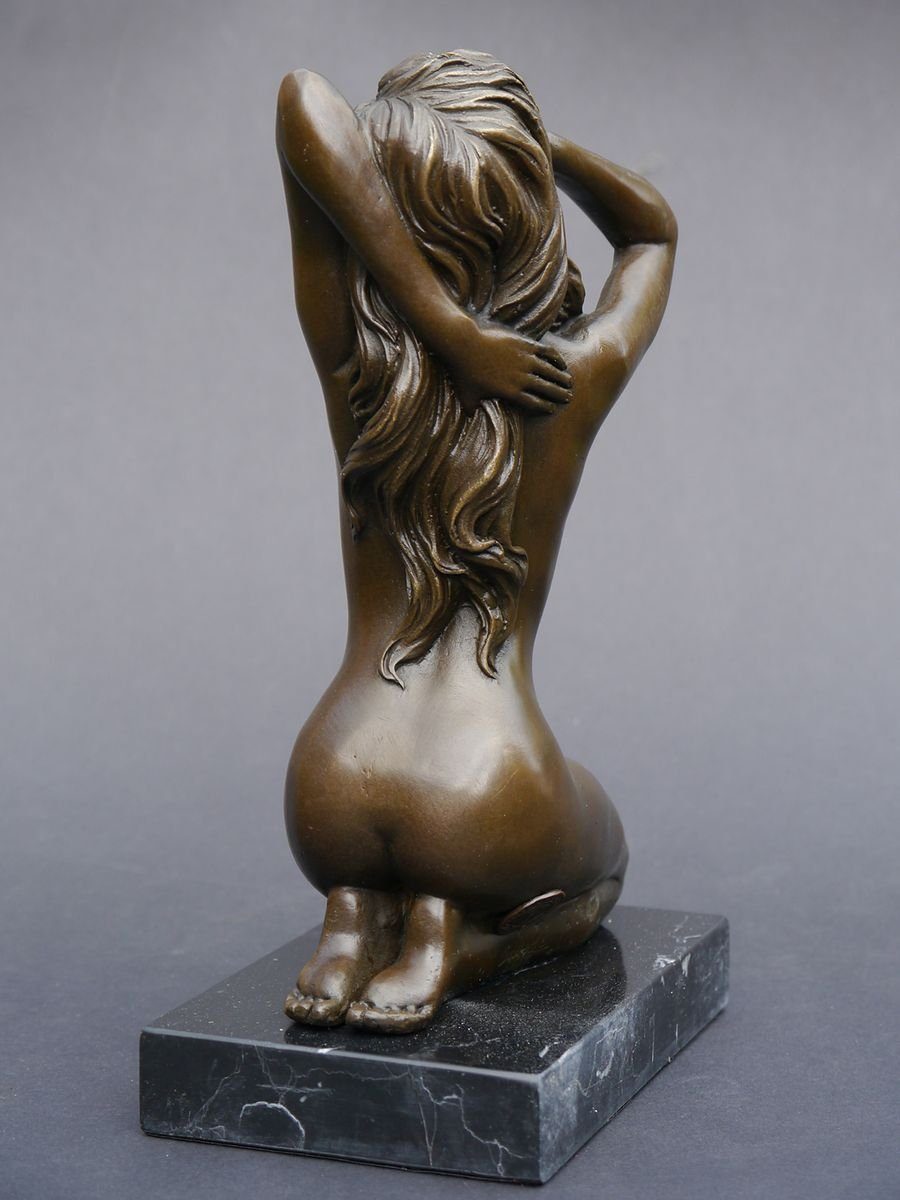 Dekoobjekt Figur AFG auf Erotische edlem Frauenakt Marmorsockel Bronze
