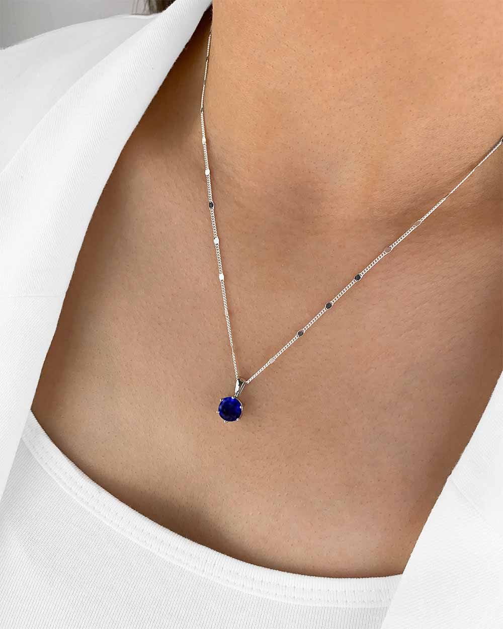 DANIEL CLIFFORD Kette mit Anhänger 'Marianne' Damen Halskette Silber 925 runder Anhänger blauer Kristall (inkl. Verpackung), größenverstellbare Silberkette silberne Plättchen, blauer Kristall