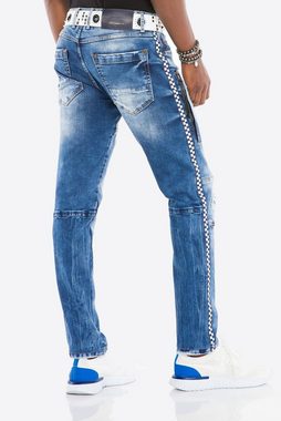 Cipo & Baxx Bequeme Jeans mit angesagten Ziernähten