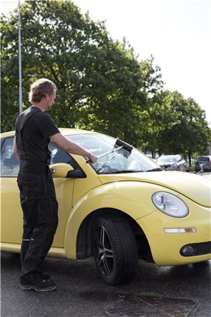 Vikan Autowaschbürste Scheibenschaber mit Schwamm & Teleskopstiel, 710, 710 mm, Schwarz, (Windschutzscheiben von LKW, Bussen, Transportern und anderen Großfahrzeugen, 1-tlg., Einzelartikel), Scheibenschaber Abzieher Teleskopstiel Schwammabzieher