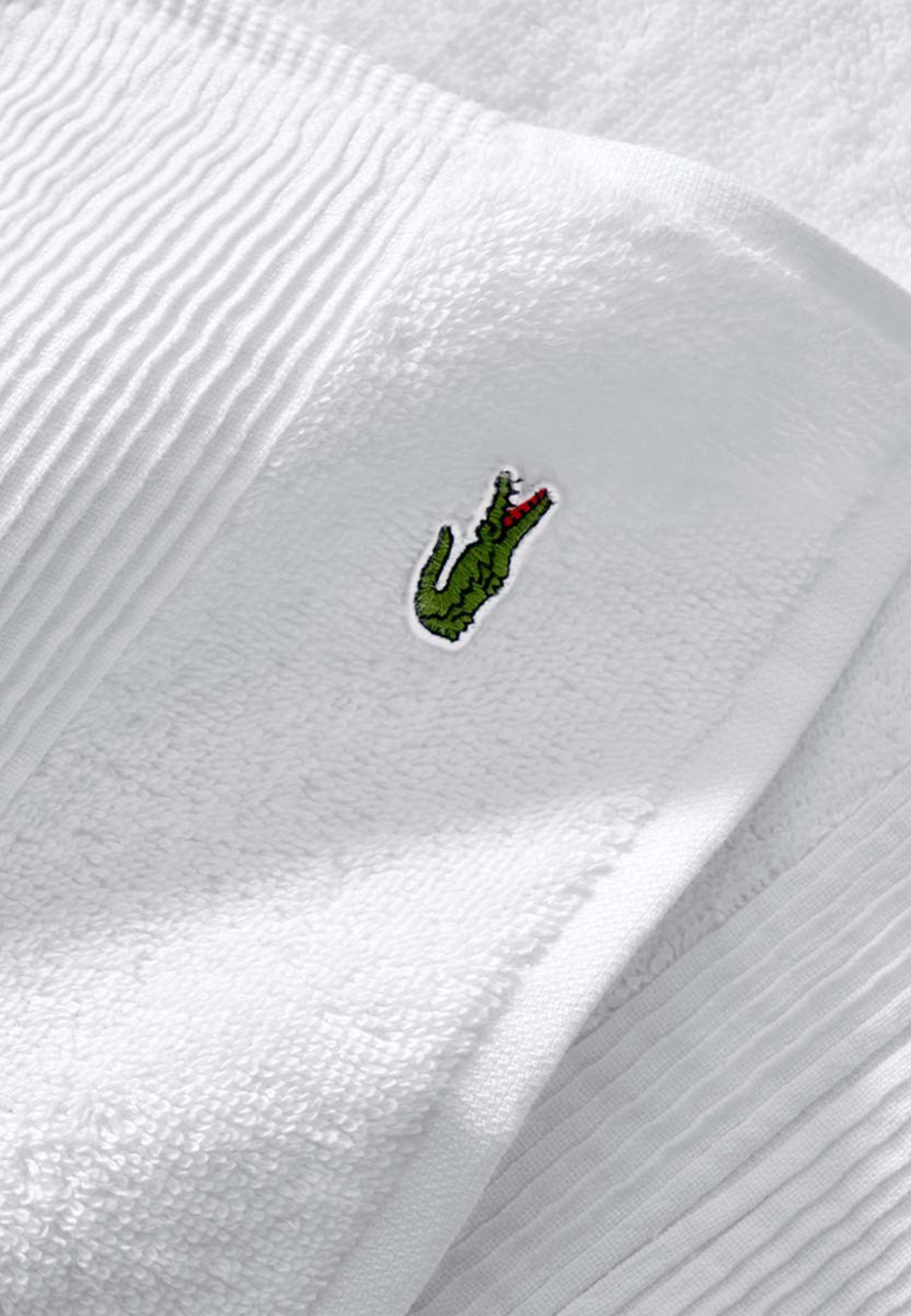 Lacoste Handtuch LLECROCO, Frottier (1-St), mit Label-Applikationen