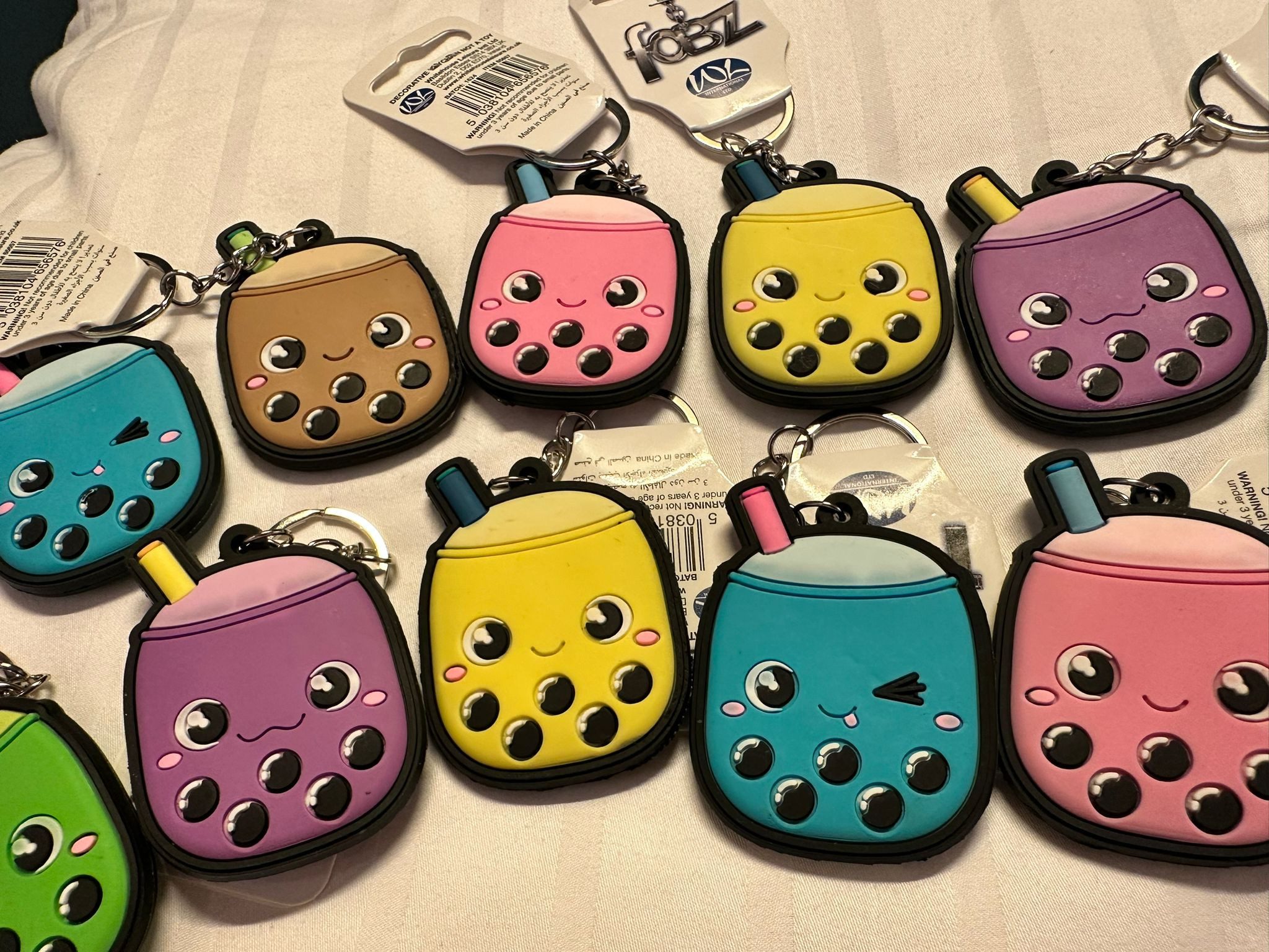 Whitehouse Leisure International Ltd Schlüsselanhänger Schlüsselanhänger 6cm Kinder Mini Anhänger keychain Bubble Tea gelb, Schlüsselanhänger Food Essen Lebensmittel Geschenk Hund Frau Herren