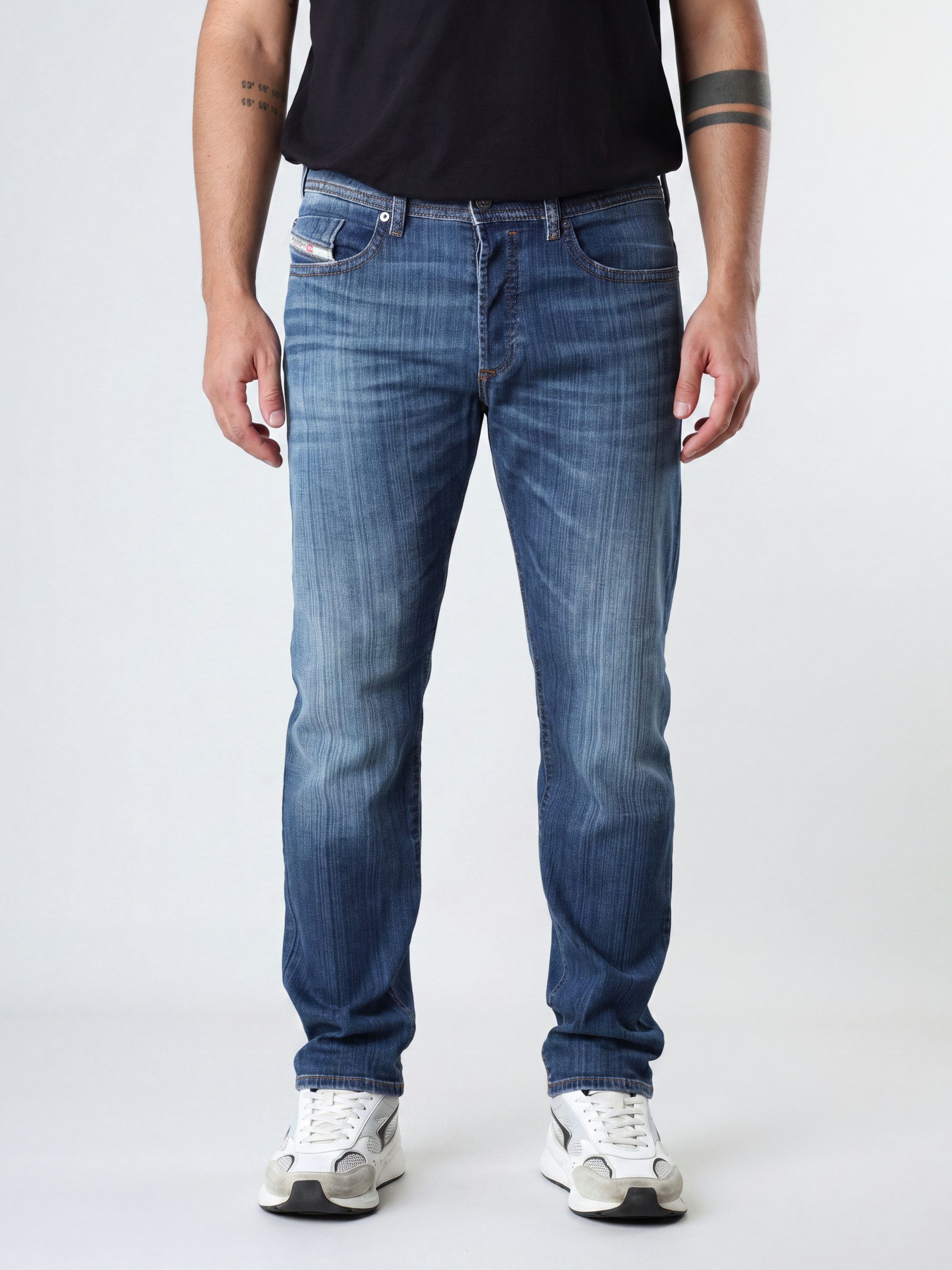Diesel Tapered-fit-Jeans Regular Fit - BUSTER-X - Länge:32 niedrige Leibhöhe, mittlerer Stretch, Konisch