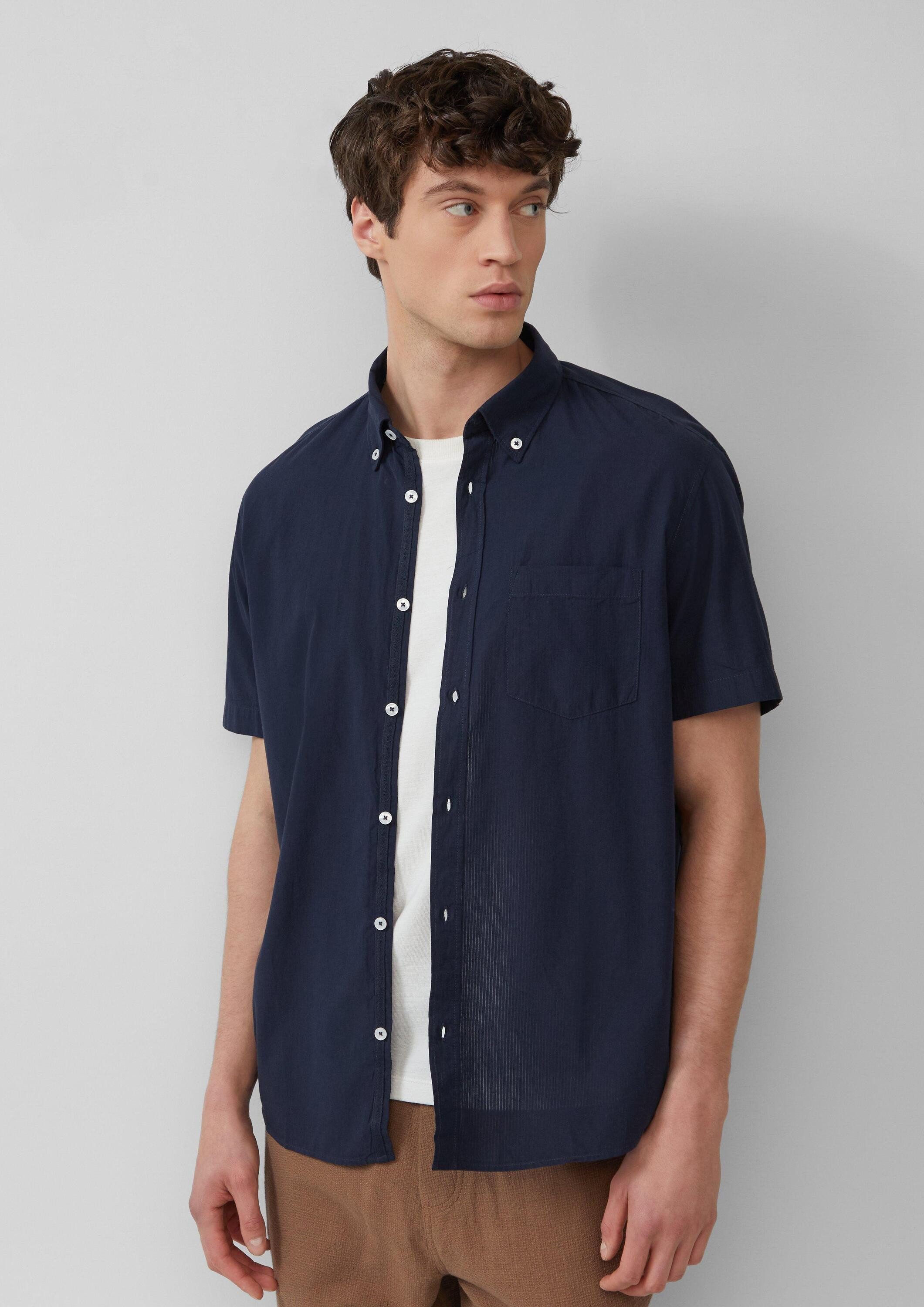 s.Oliver Kurzarmhemd Hemd Regular Fit: Kurzarmhemd mit Struktur-Streifen und Button-Down-Kragen