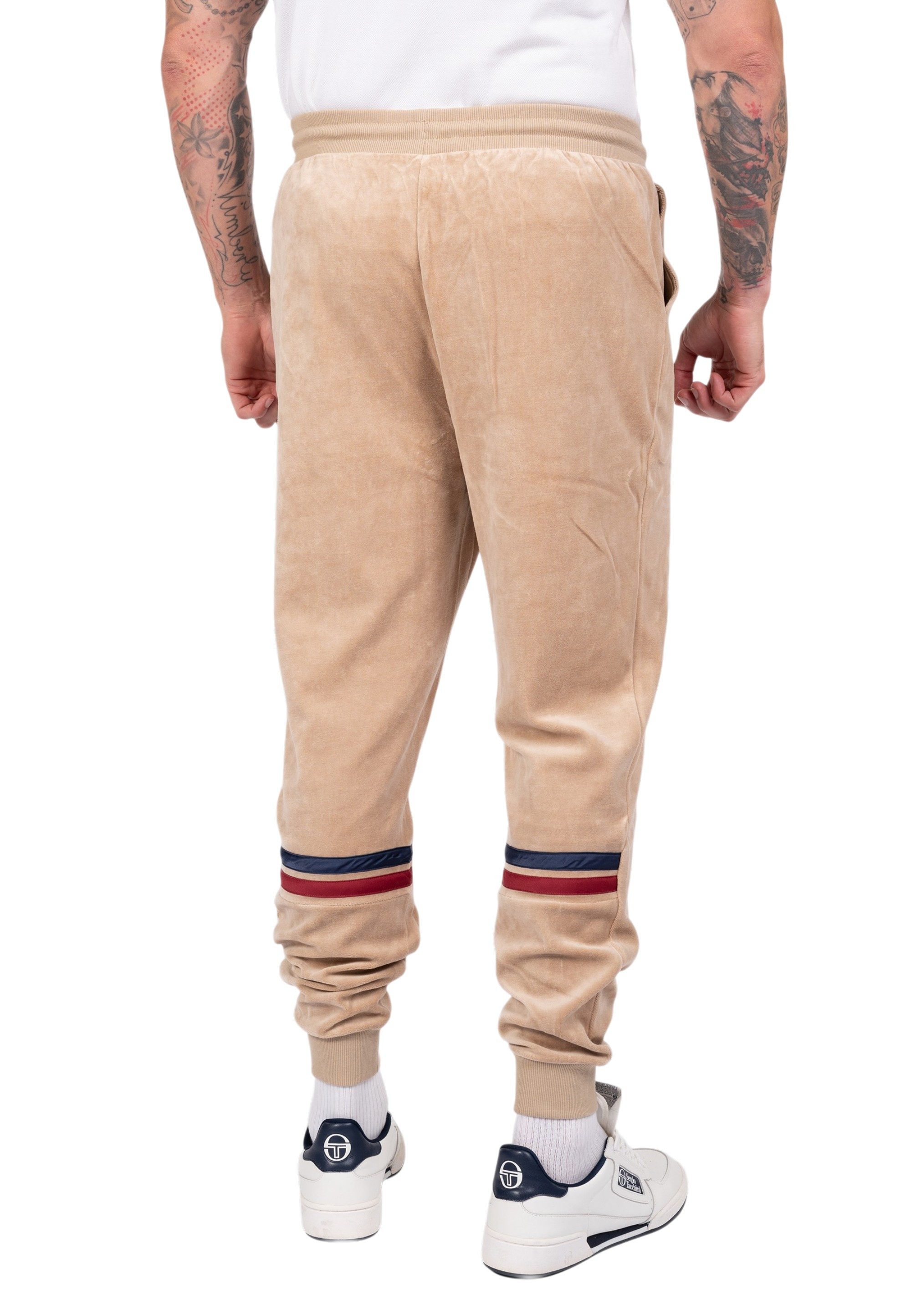 Sergio Tacchini Jogginghose Hose Sergio Tacchini Dallas Luxe (1-tlg) Kontrastierende Streifen an den Waden