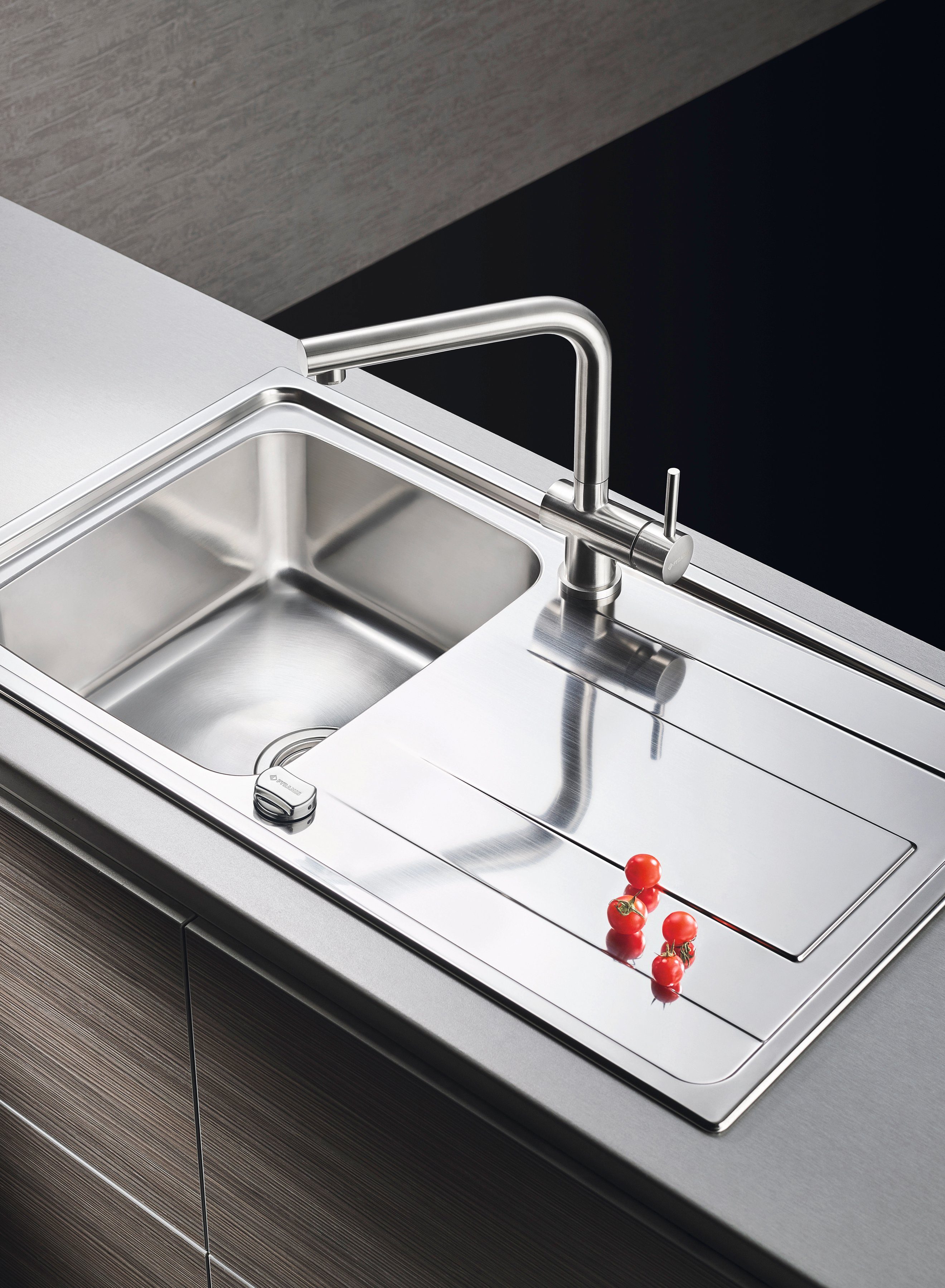 Pyramis stainless steel sink Alea, rectangular, 79/50 cm