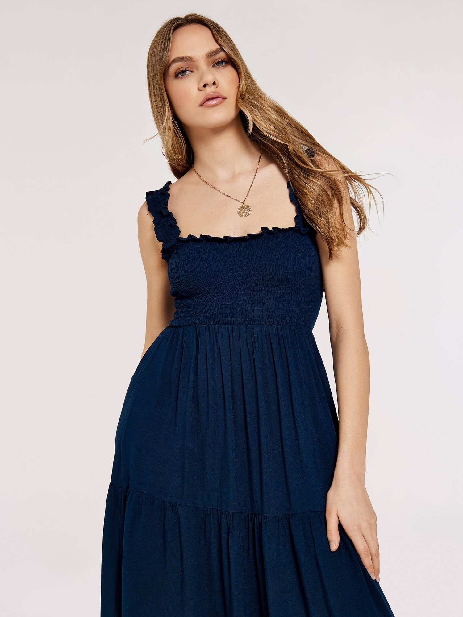 Apricot Midikleid Leichtes Sommerkleid (1-tlg) mit Smockdetails günstig online kaufen