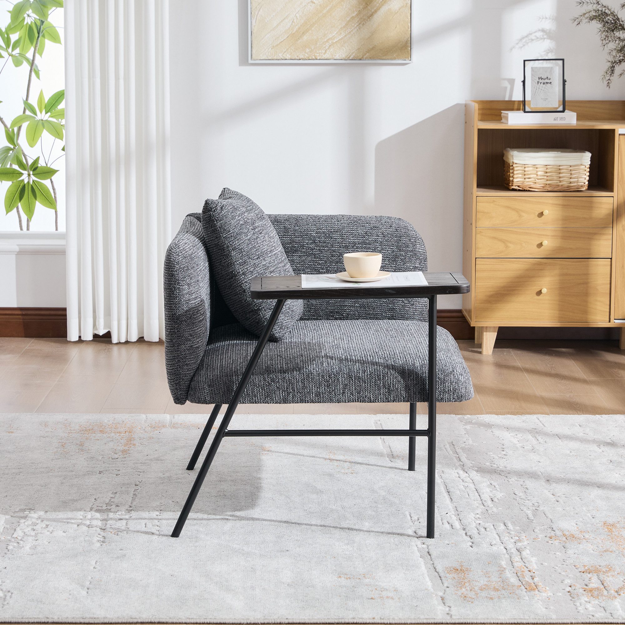 HAUSS SPOLE Relaxsessel mit zwei Seitentaschen,Einzelsessel mit Beistelltisch und Metallbeinen (Postersessel mit integriertem Ablagetisch und funktionaler Stauraumlösung im modernen Design für Wohnbereiche), Nordisch-minimalistische Formgebung