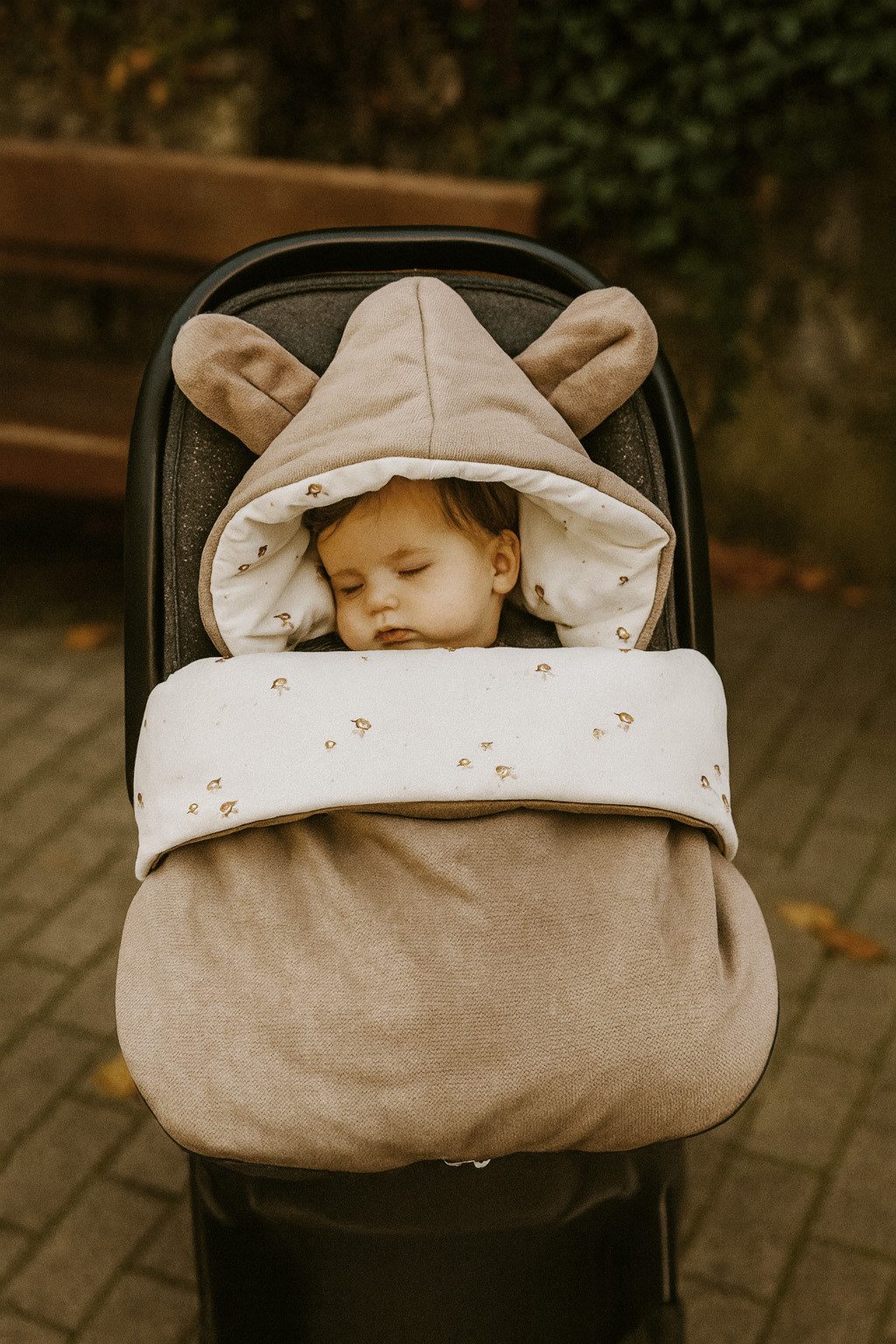 BABEES Fußsack Fußsack BABYFUßSACK für Babyschale Frühling Übergang warm mit Füllung, Einschlagdecke Fußsack Universal Baby GANZJÄHRIG