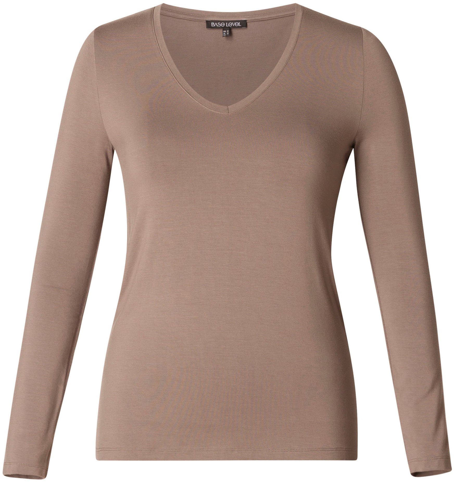 Base Level Langarmshirt mit V-Ausschnitt. Reduzierter Preis € 29,99. Unverbindliche Preisempfehlung € 34,95