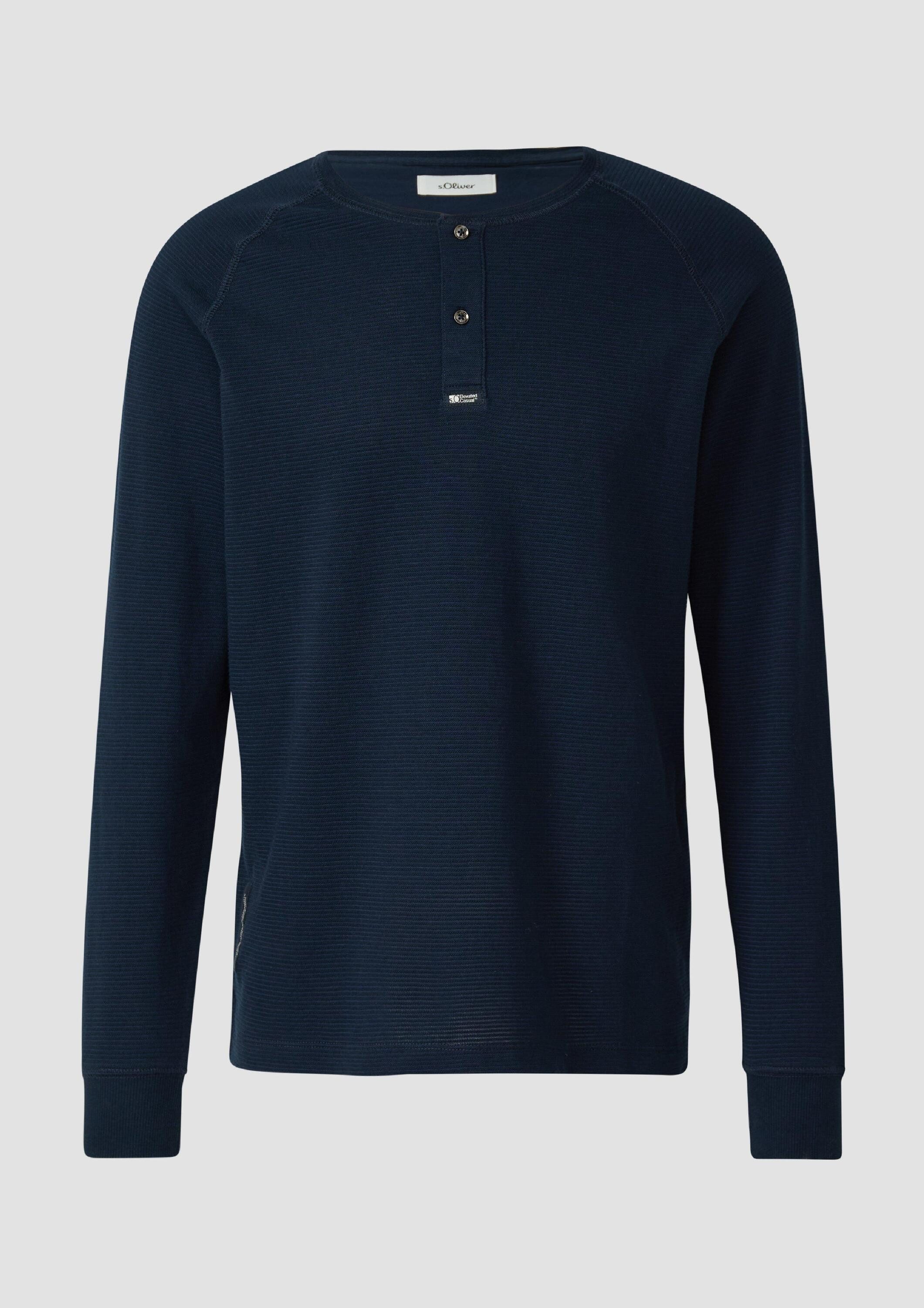 s.Oliver Langarmshirt T-Shirt Strukturiertes Langarmshirt mit Henley-Ausschnitt