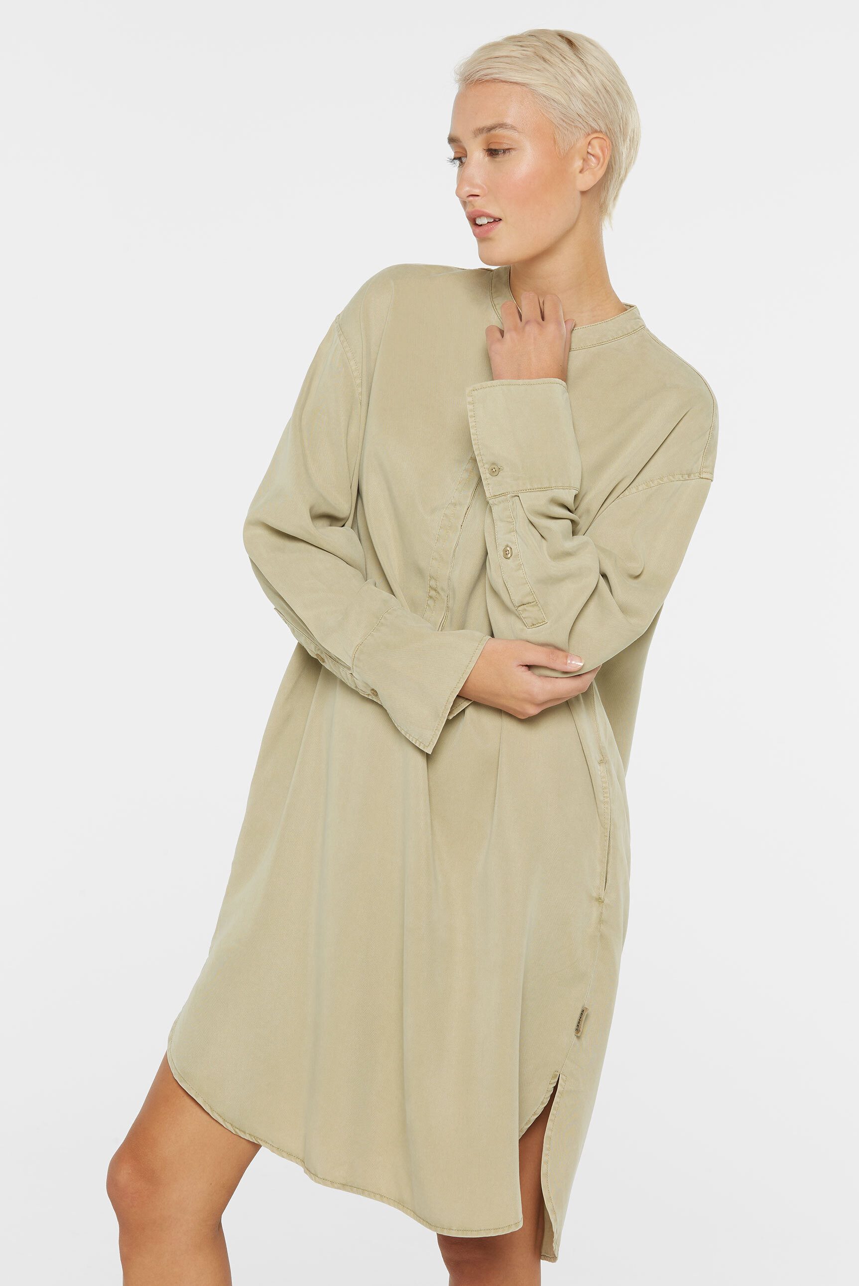 SENSES.THE LABEL Sommerkleid mit abgerundetem Saum