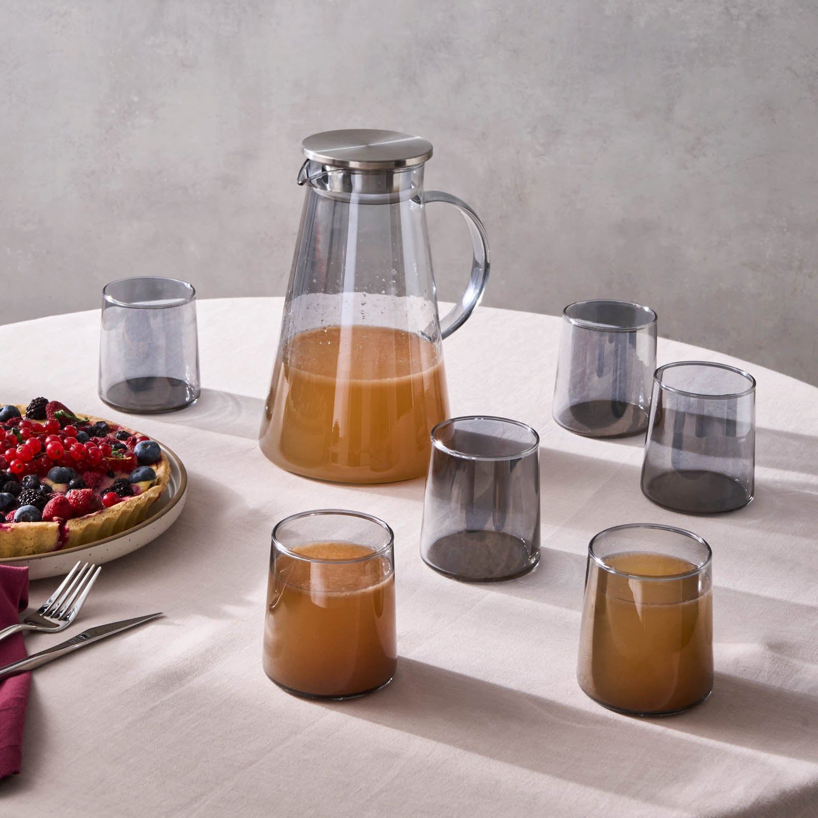 Karaca Wasserkaraffe Karaca Serene 7-Teiliges Glas Trinkglas Set Anthrazit