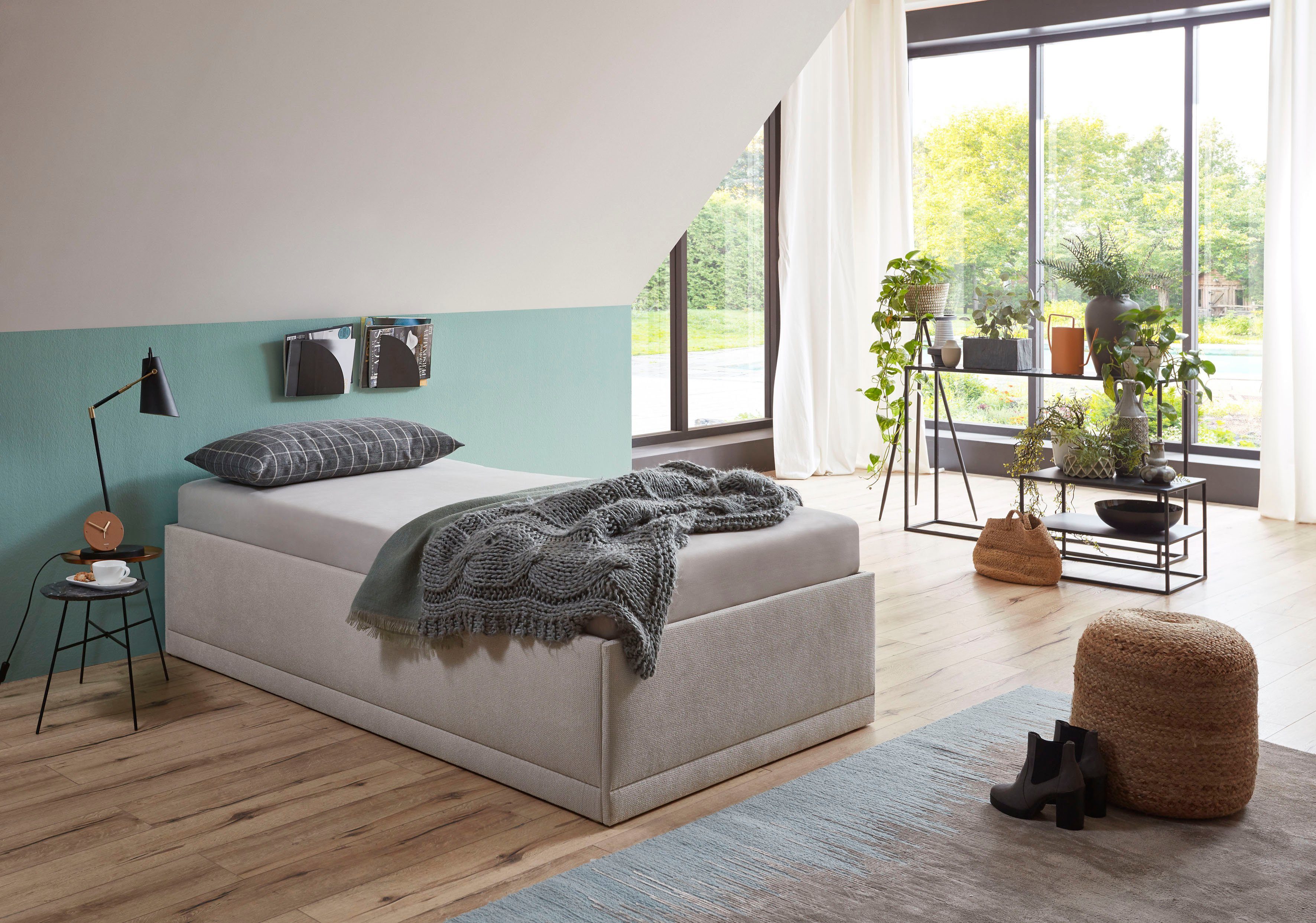 Westfalia Schlafkomfort Polsterbett Texel, Standardhöhe mit Zierkissen, Bettkasten bei Ausführung mit Matratze