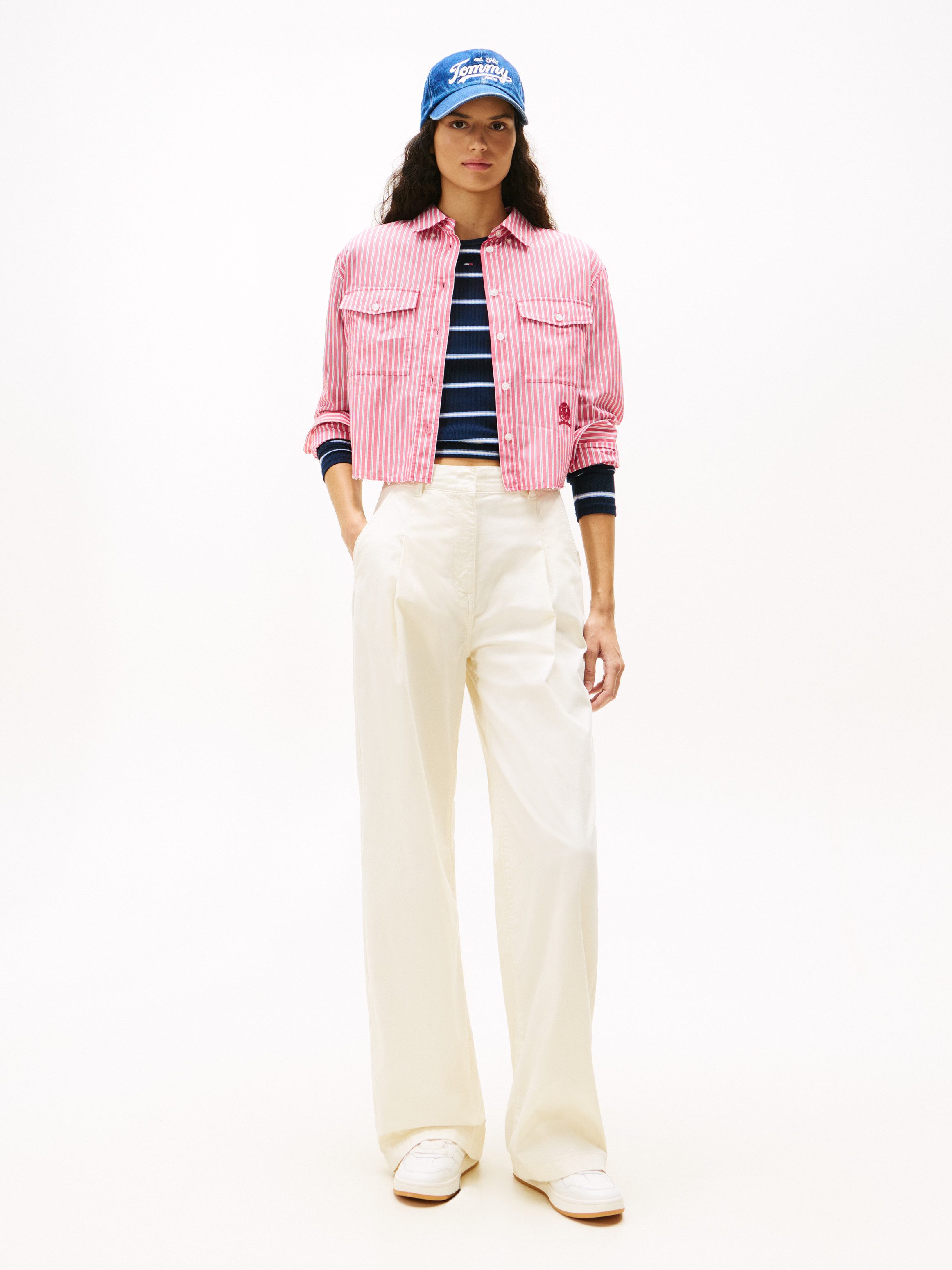 Tommy Jeans Chinohose TJW WIDE LEG CHINO Baumwollmischung, lässig geschnitten