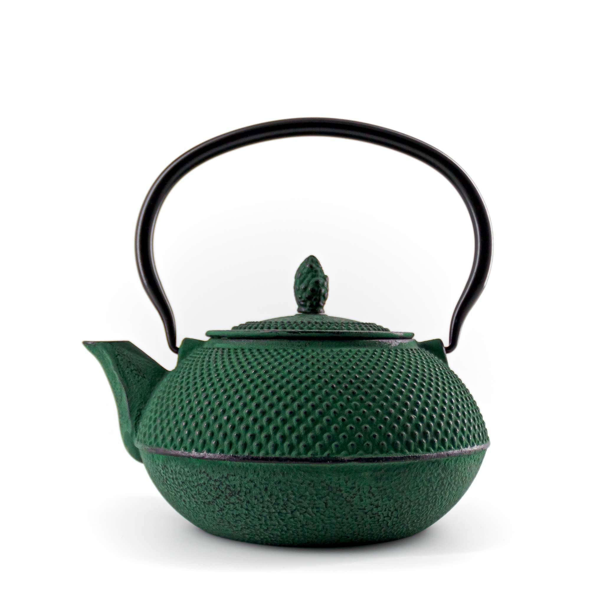 teayumi Teekanne ARARE Tetsubin Gusseisenkanne 1200 ml Grün, 1200 l, (3-teilig), mit herausnehmbaren Edelstahlsieb, mit Henkel