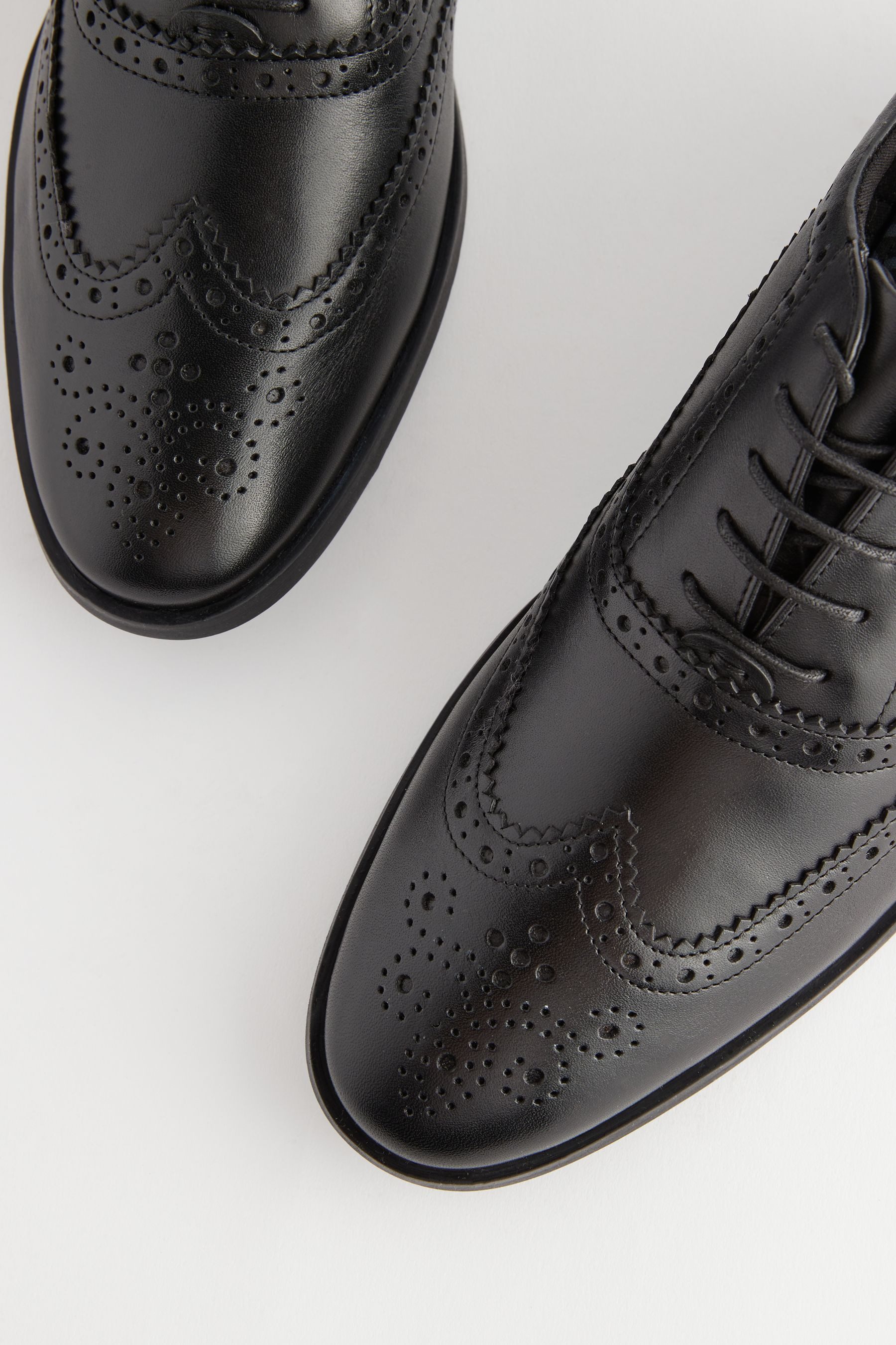 Next Oxford-Schuhe im Budapester-Stil aus Leder Budapester (1-tlg)