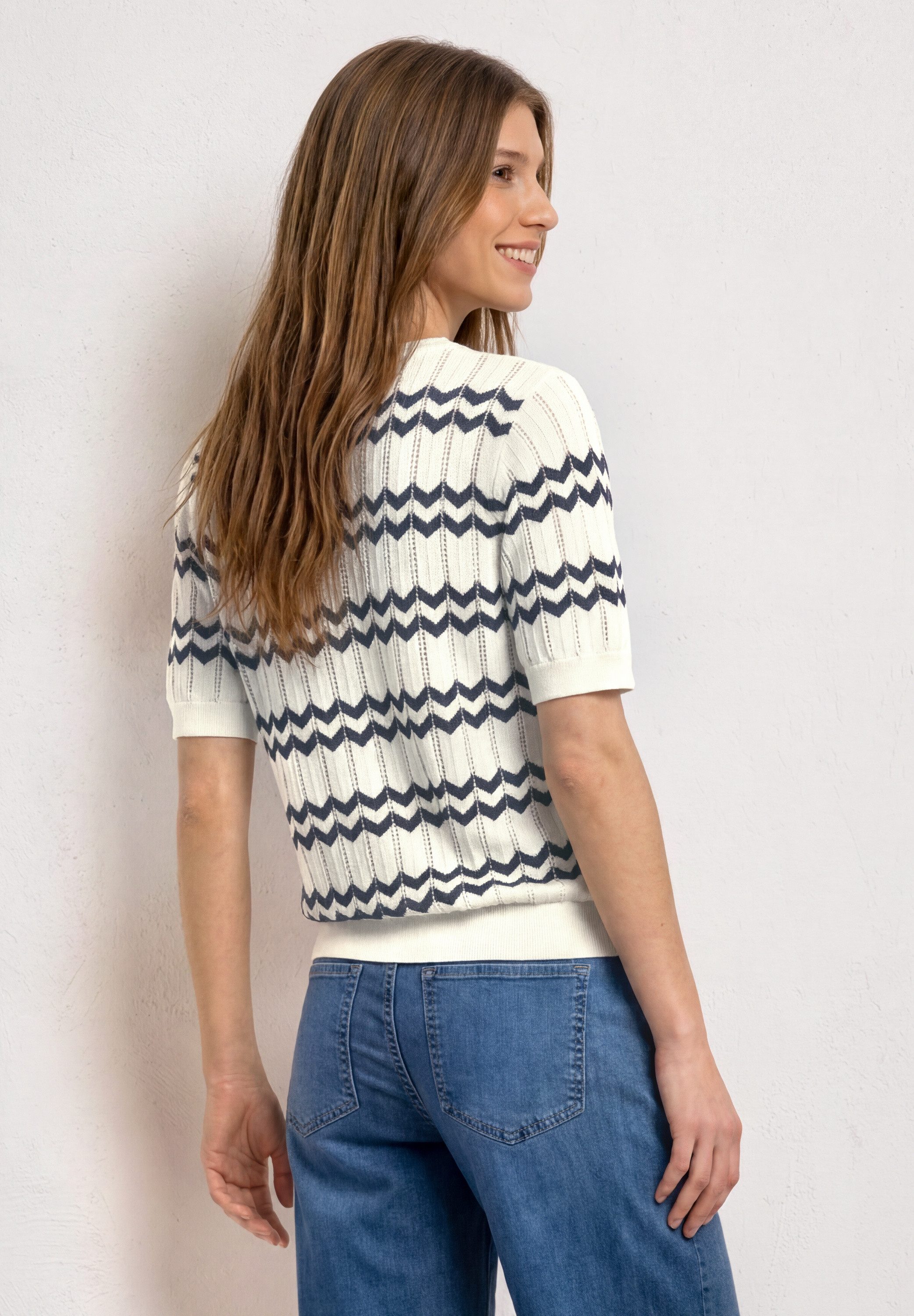 STREET ONE Kurzarmpullover Kurzarm-Sommer-Pullover mit Zick-Zack-Muster