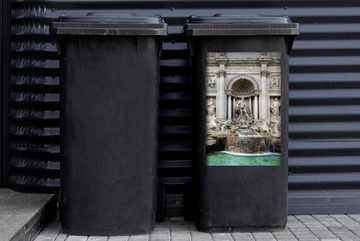 MuchoWow Wandsticker Statuen im Trevi-Brunnen in Rom (1 St), Mülleimer-aufkleber, Mülltonne, Sticker, Container, Abfalbehälter