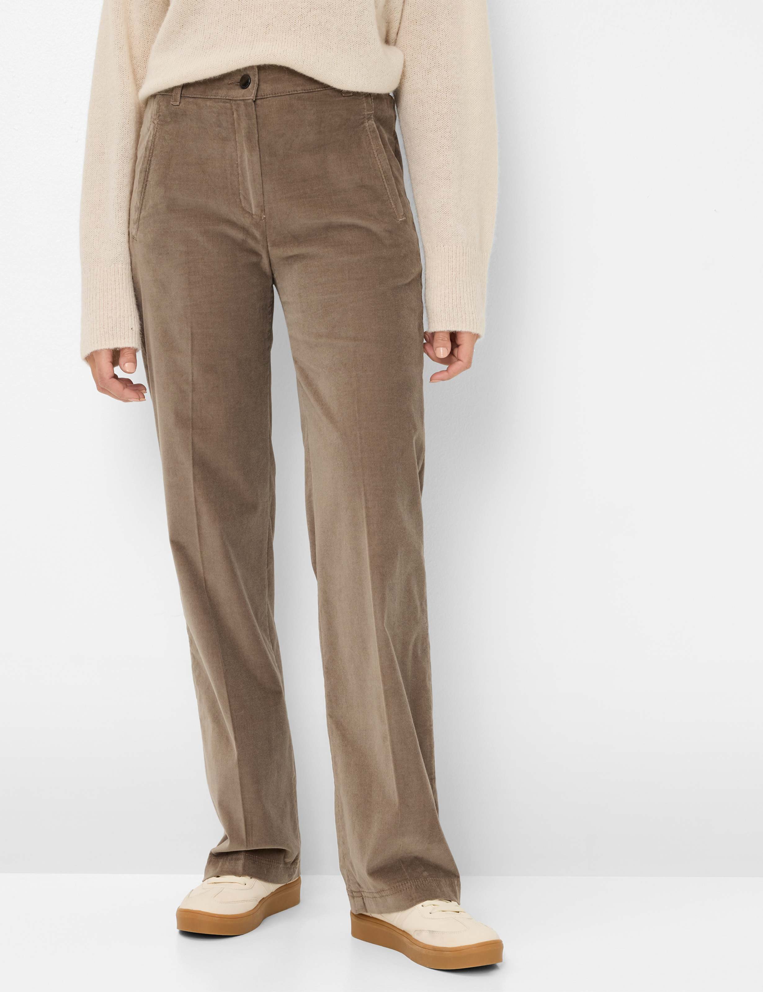 Röhrenhose Style PEGGY FLARED