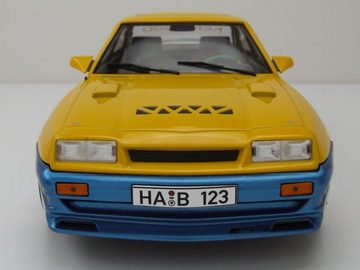 MCG Modellauto Opel Manta B Mattig "Manta Manta" 1991 gelb blau Modellauto 1:18 MCG, Maßstab 1:18