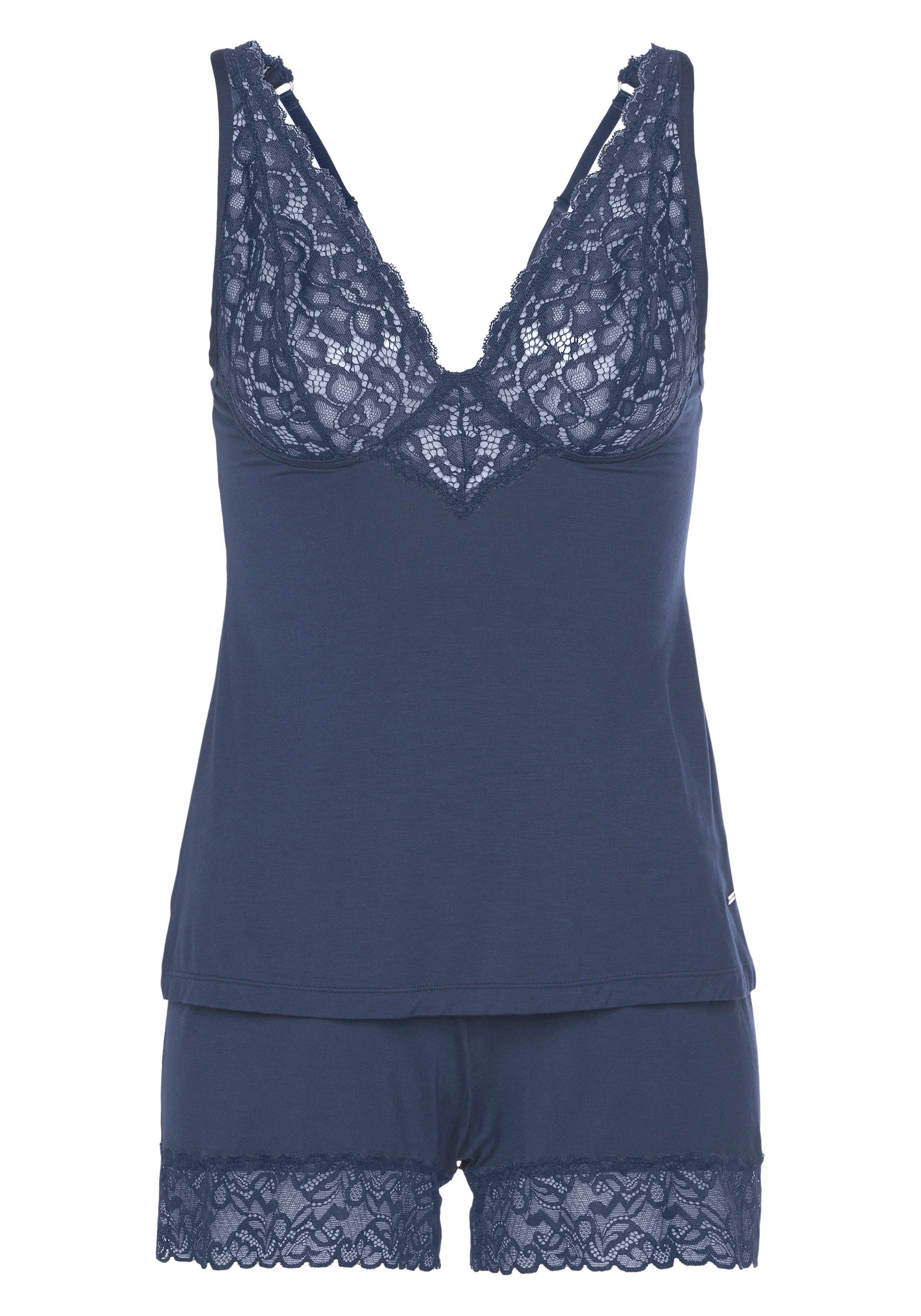 LASCANA Shorty (2 tlg) mit schönen Spitzeneinsätzen günstig online kaufen