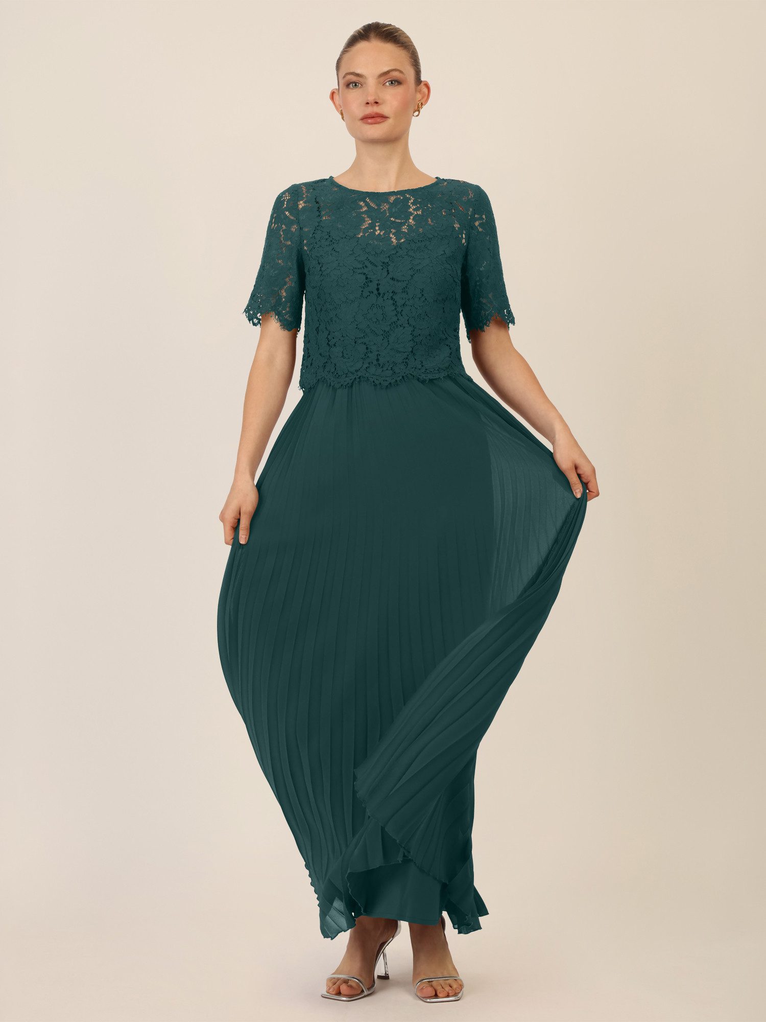 Apart Abendkleid mit Spitzenoberteil und Plisseerock günstig online kaufen