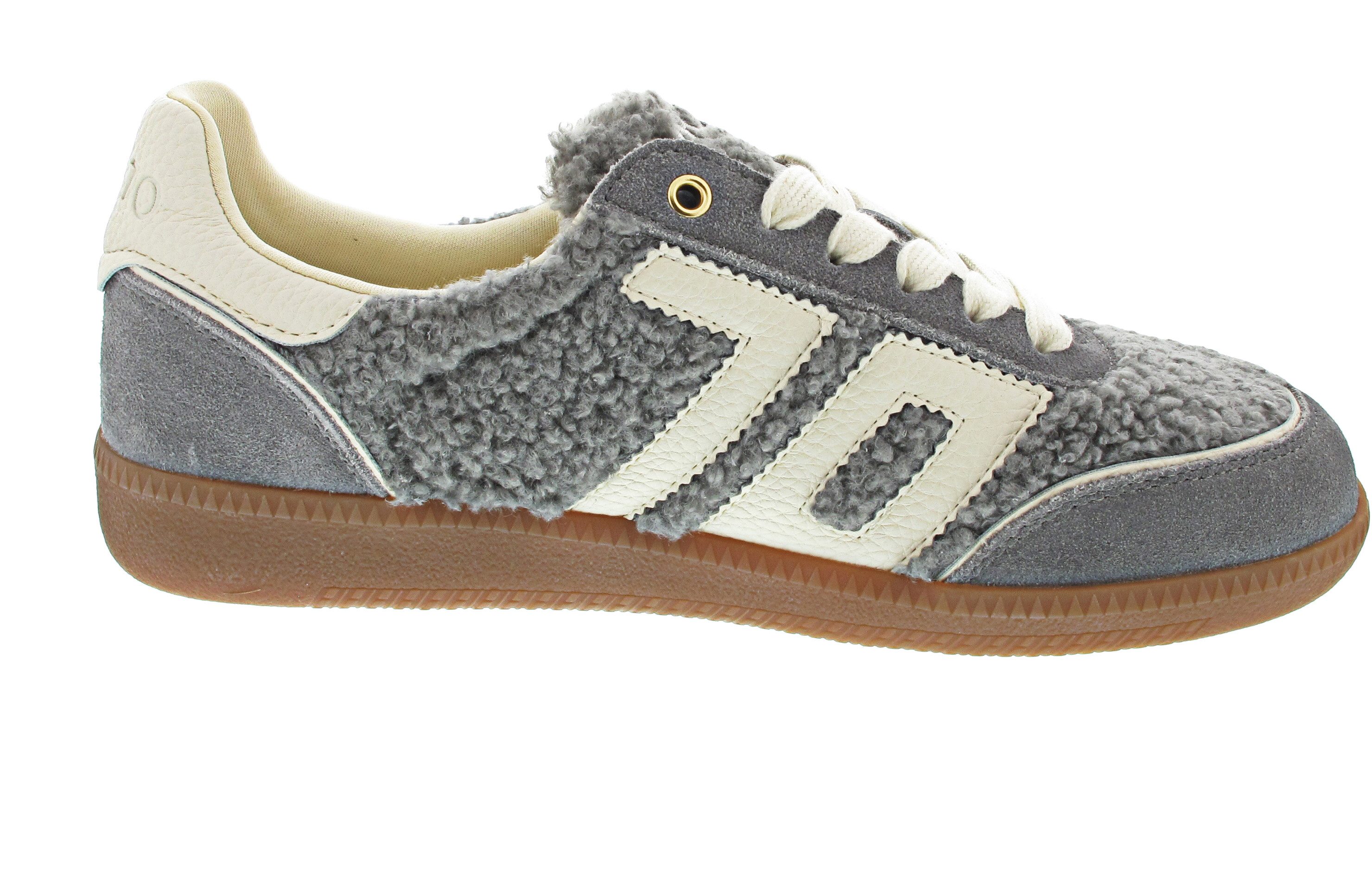 Back 70 Sneaker