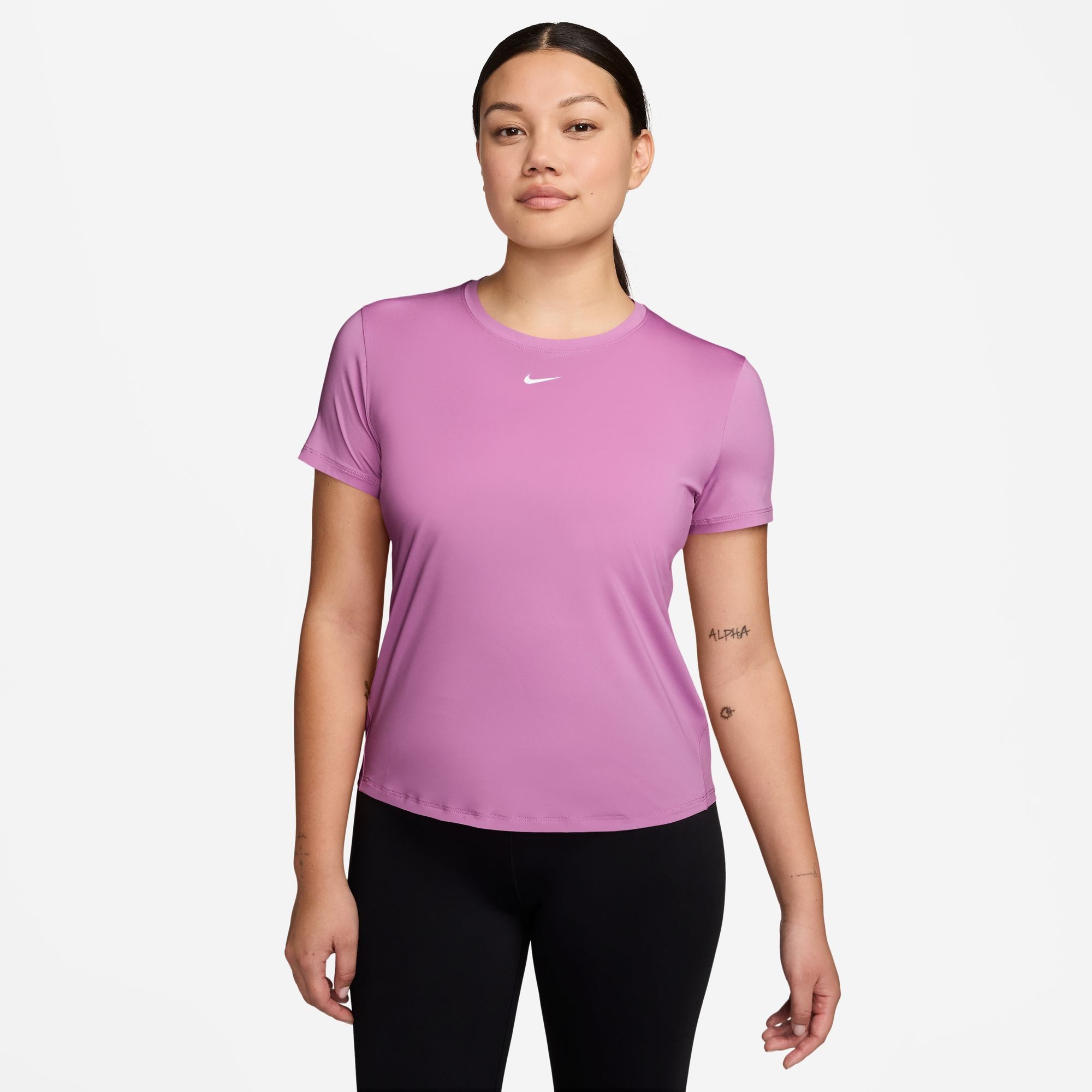 Nike T-Shirt W NK ONE CLASSIC DF SS TOP Kurzarm, mit Rundhalsausschnitt, aus Jersey-Material, normale Länge