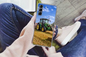 MuchoWow Handyhülle Traktor - Bauernhof - Heu - Feld - Sonne - Landleben, Phone Case, Handyhülle Samsung Galaxy S21 Plus, Silikon, Schutzhülle