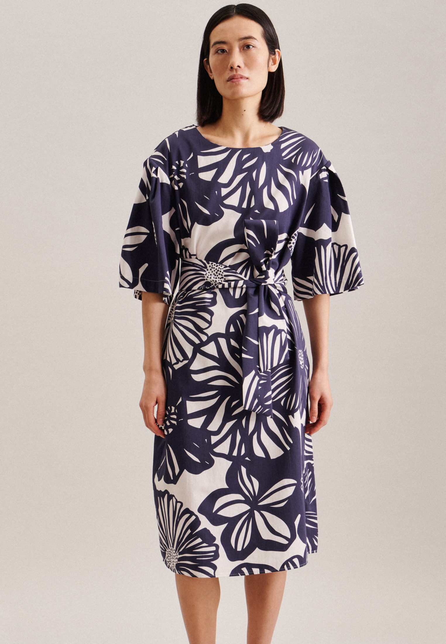 Sommerkleid Schwarze Rose