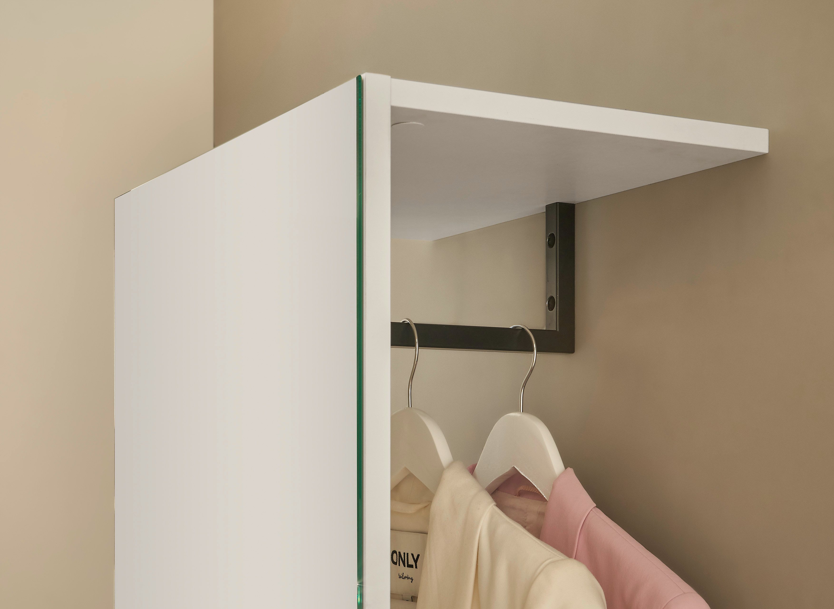 Home affaire Garderobenschrank GiRON/CiTY, Schrank mit Spiegelfront, moderner Kleiderschrank mit Kleiderstange, modernes Design, beidseitig geöffnet, 50 cm brei – Bild 4 von 5