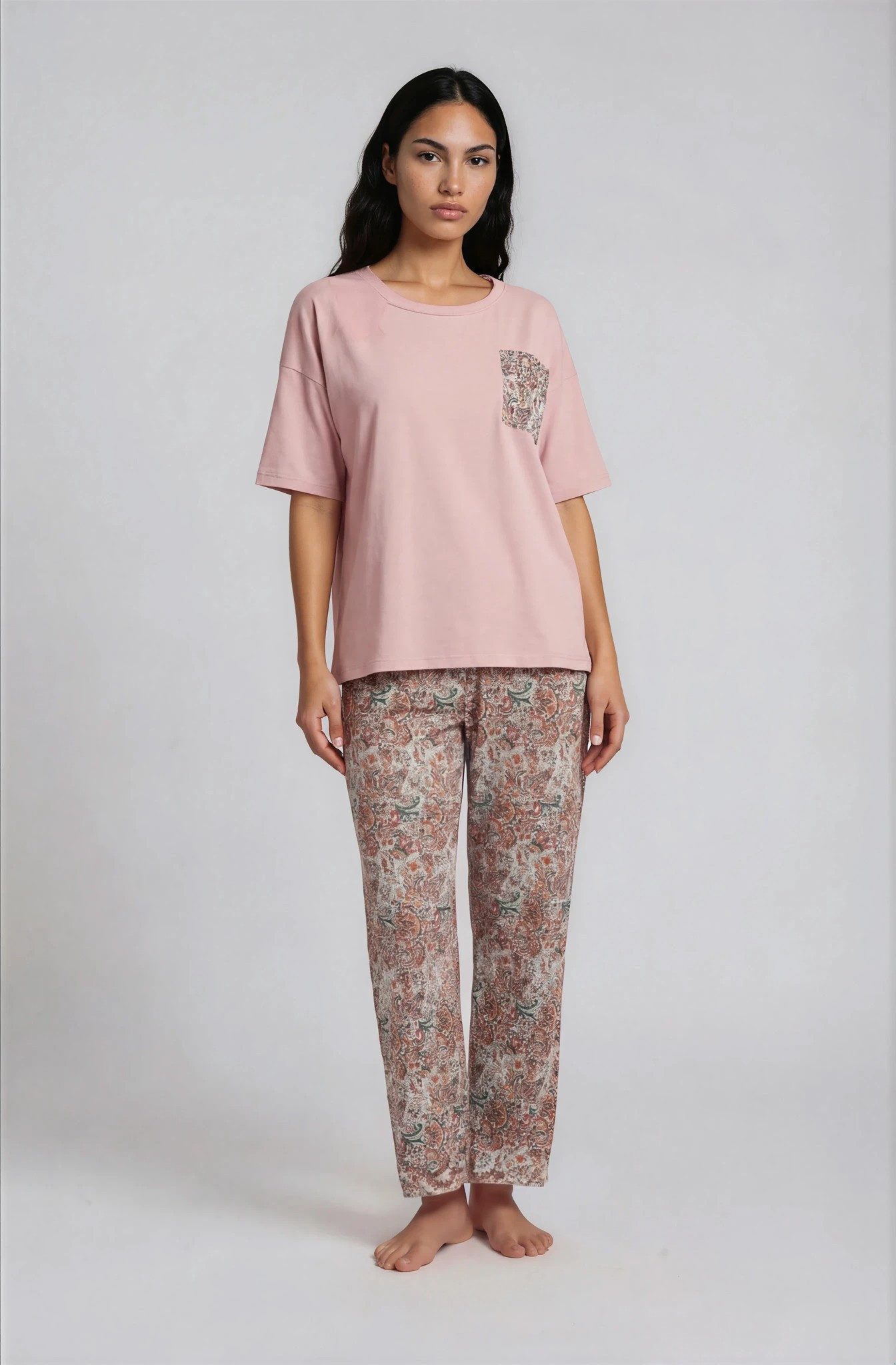 Pyjama Schlafanzug mit Paisley-Hose & Rosa Shirt mit Brusttasche