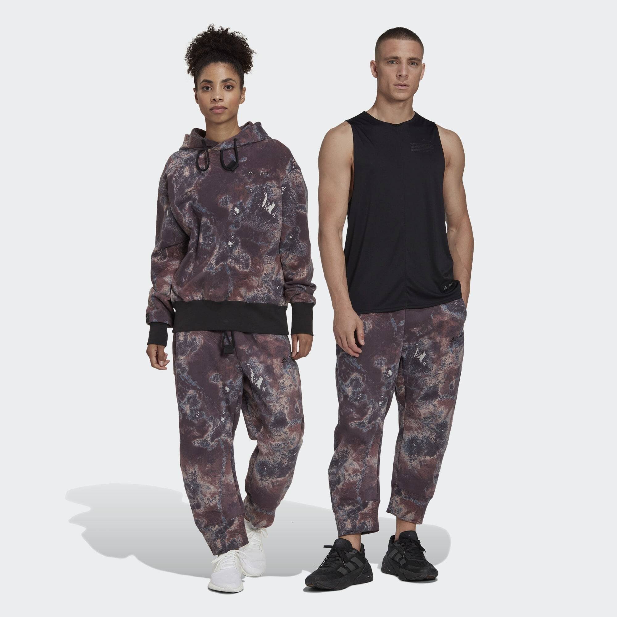 adidas Sportswear Jogginghose PARLEY 7/8-HOSE – GENDERNEUTRAL Medium Dark Khaki / Shadow Olive
