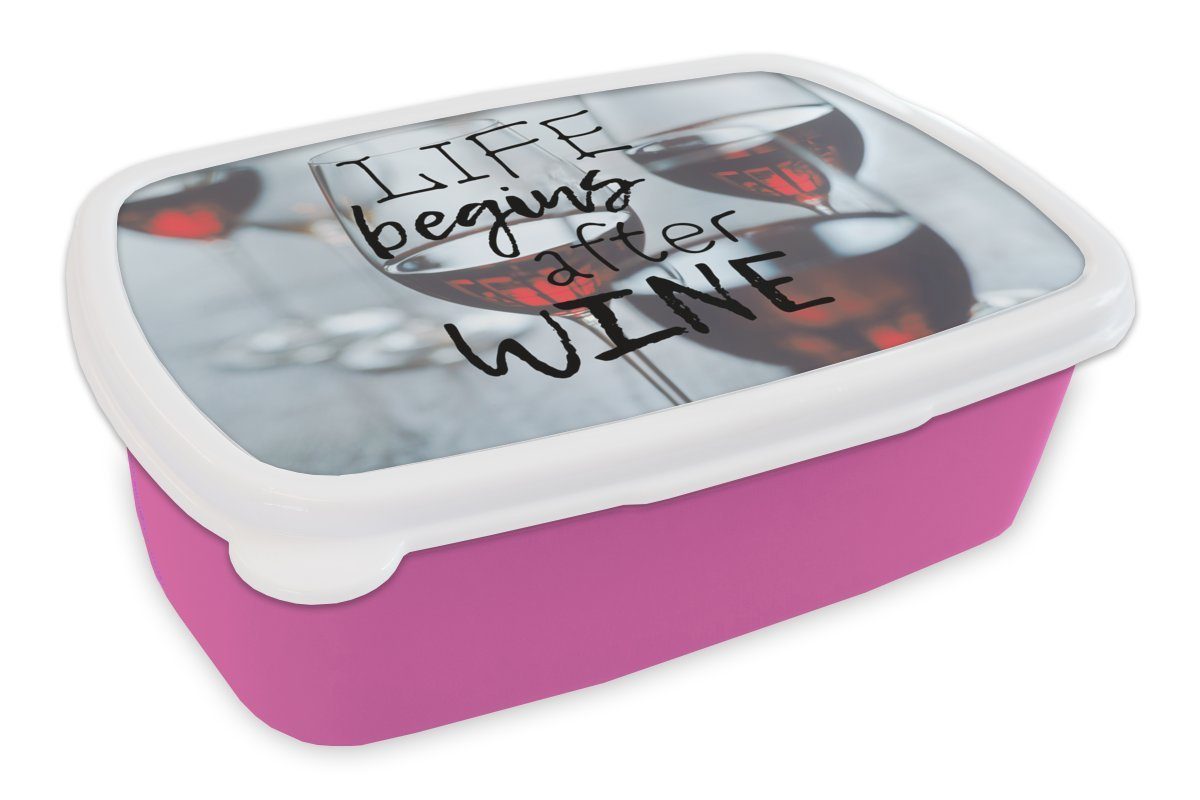 MuchoWow Lunchbox Weinzitat "Das Leben beginnt nach dem Wein" mit Weingläsern im, Kunststoff, (2-tlg), Brotbox für Erwachsene, Brotdose Kinder, Snackbox, Mädchen, Kunststoff rosa