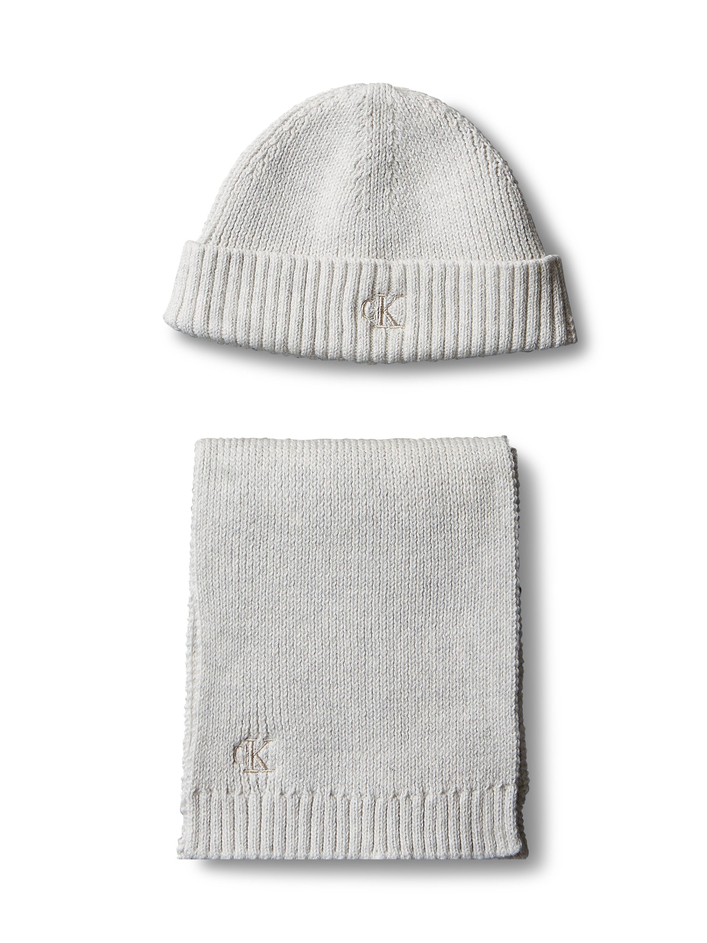 Calvin Klein Jeans Strickmütze KNITTED SCARF BEANIE GIFTBOX Regular fit für den Winter