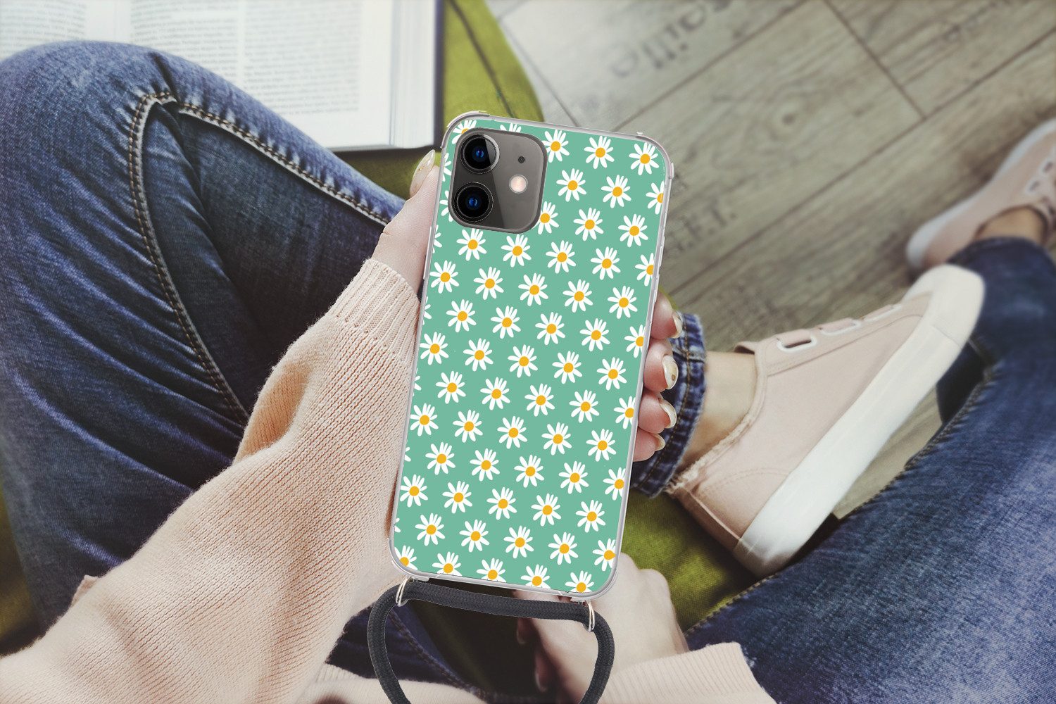 MuchoWow Handyhülle für Apple iPhone 11 Gänseblümchen - Muster - Grün - Blumen, Tragbare Handyhüllen mit Kette zum umhängen, Handykette Handyband