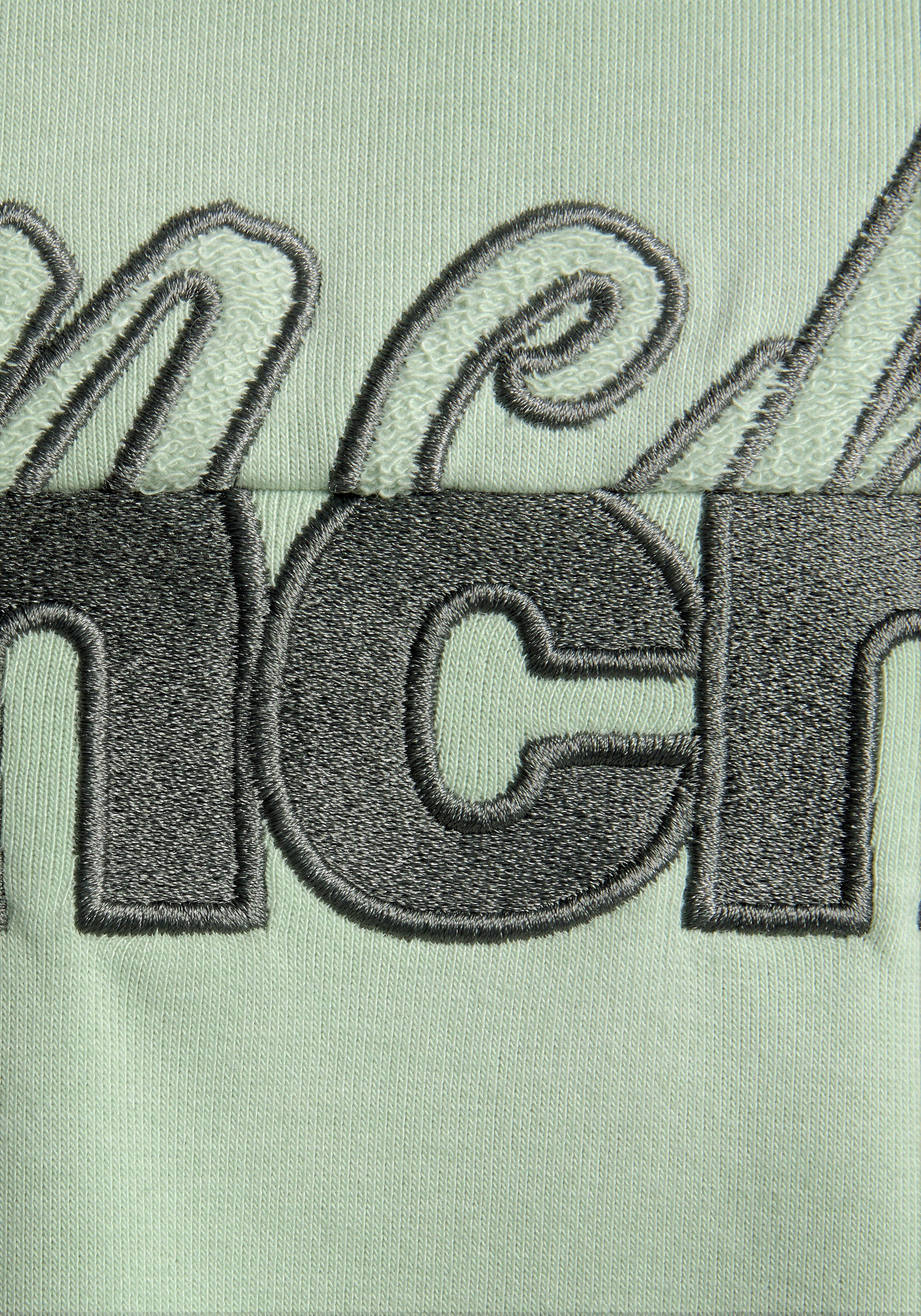 Sweatkleid mint-melange Bench. mit aufwendiger Logostickerei