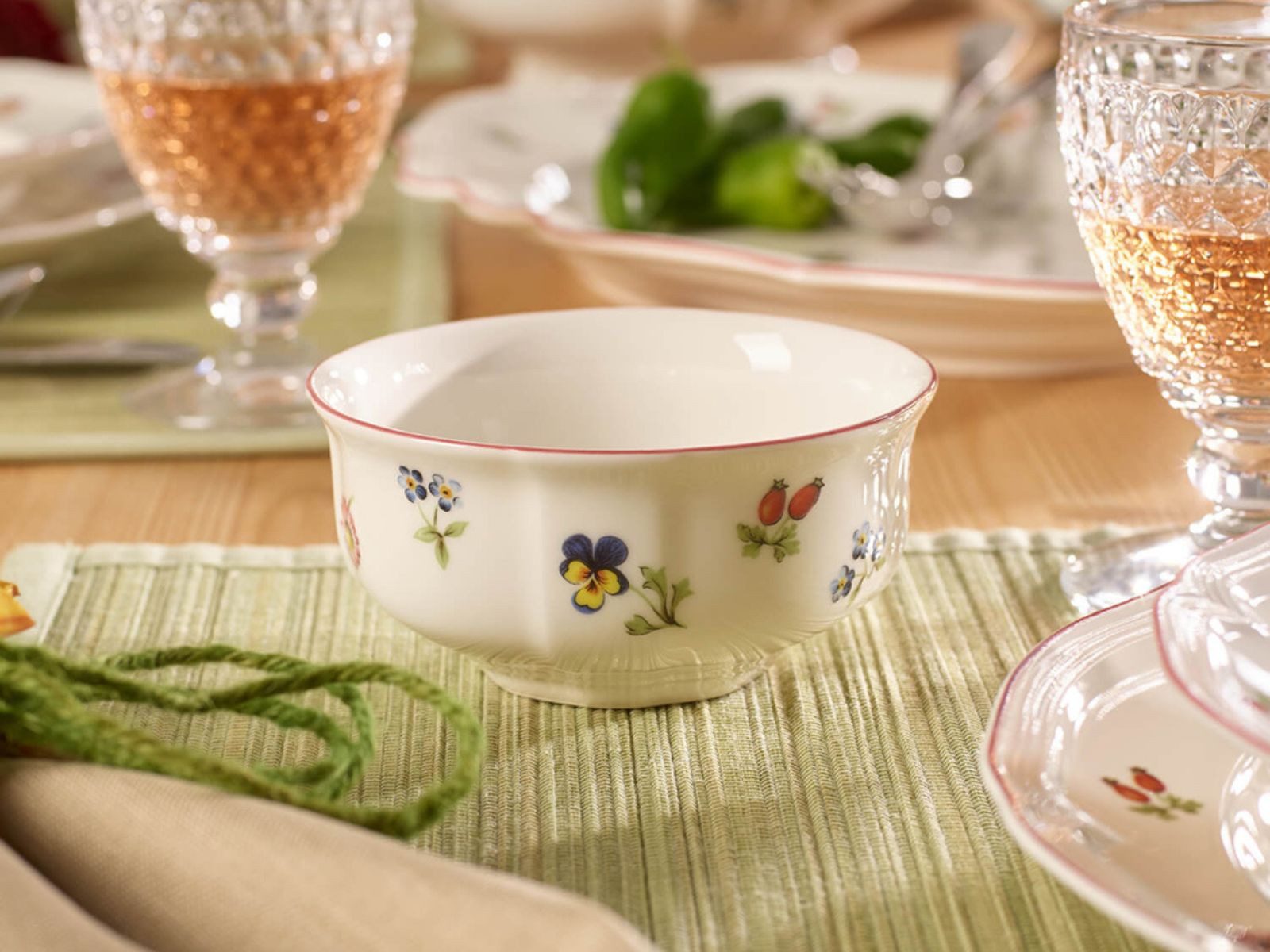 Villeroy & Boch Schale Petite Fleur Dessertschale 12cm Set6, Premium Porcelain, (Dessertschalen) – Bild 3 von 4