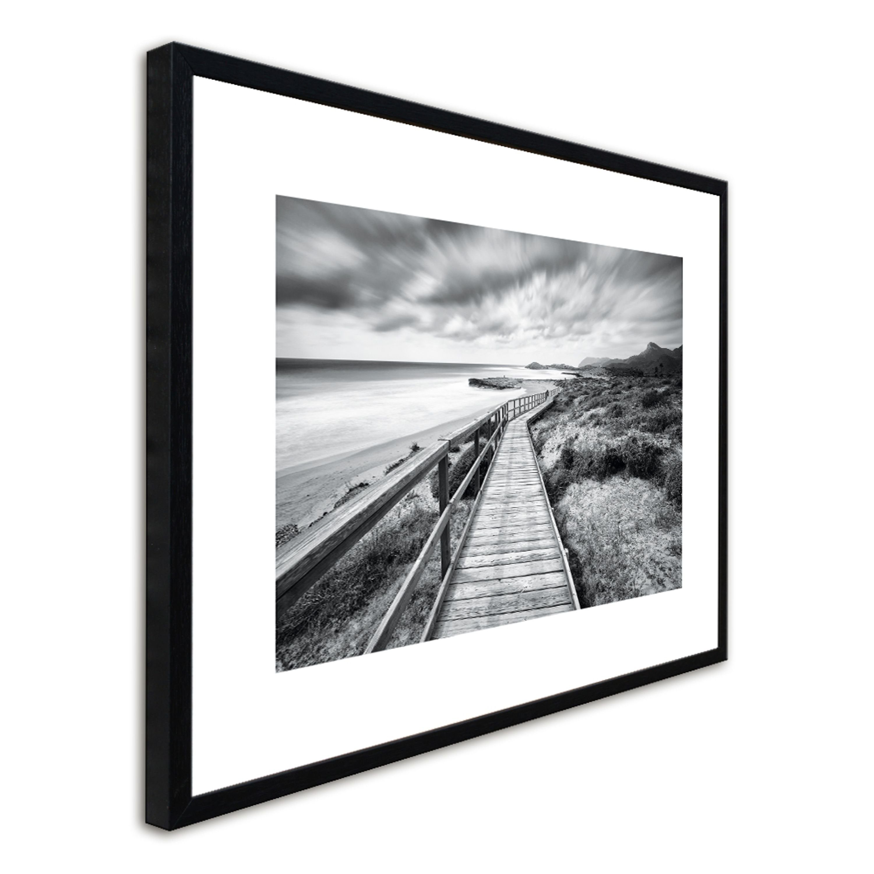 artissimo Bild mit Rahmen Gerahmtes Poster 70x50 cm / Wandbild modern / Wanddeko skandinavisch, Strand & Meer: Strandlandschaft in Schwarz-Weiß