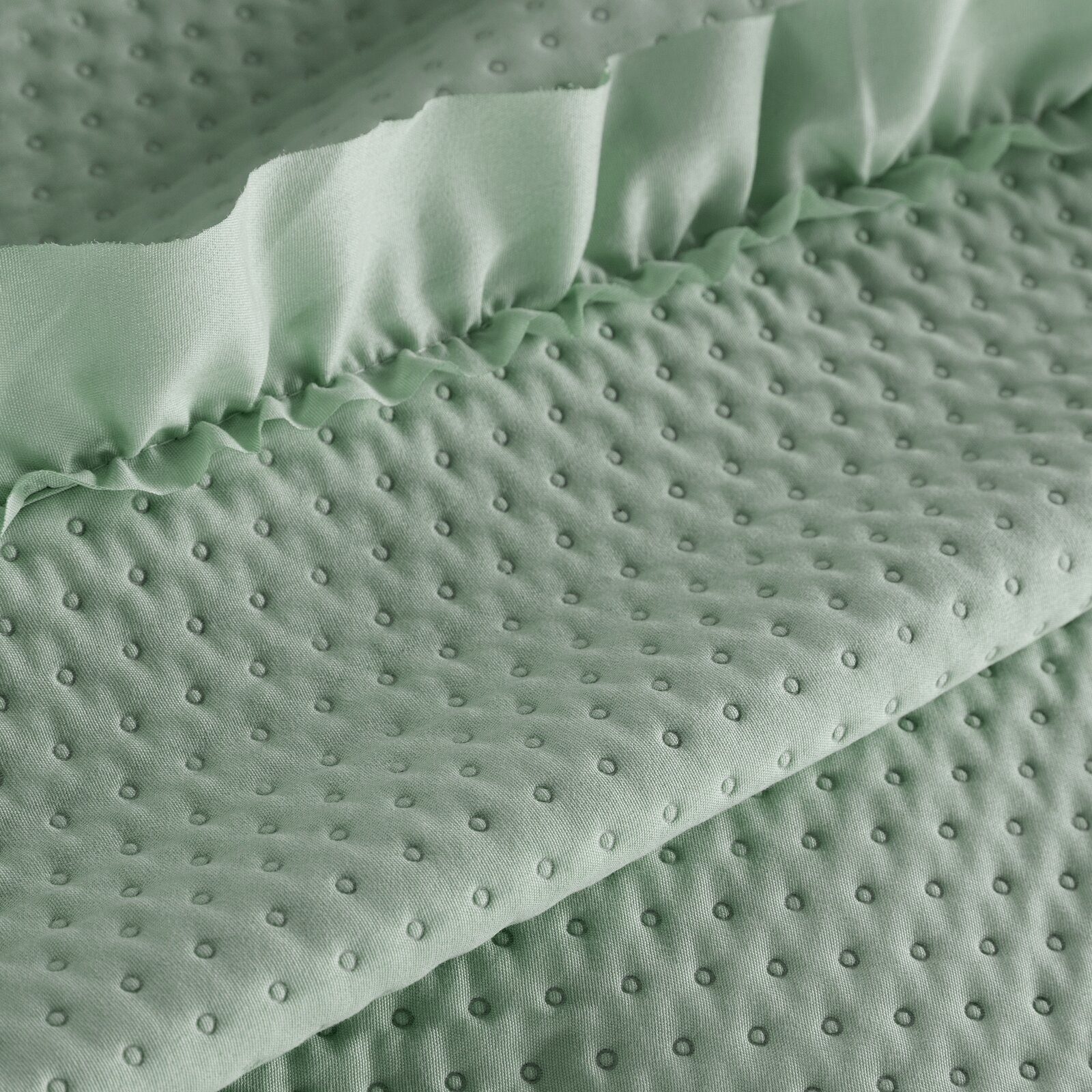 Design91 Tagesdecke BELLA RÜSCHE, Bettüberwurf mit Rüschen, elegante Tagesdecke, weiche Struktur