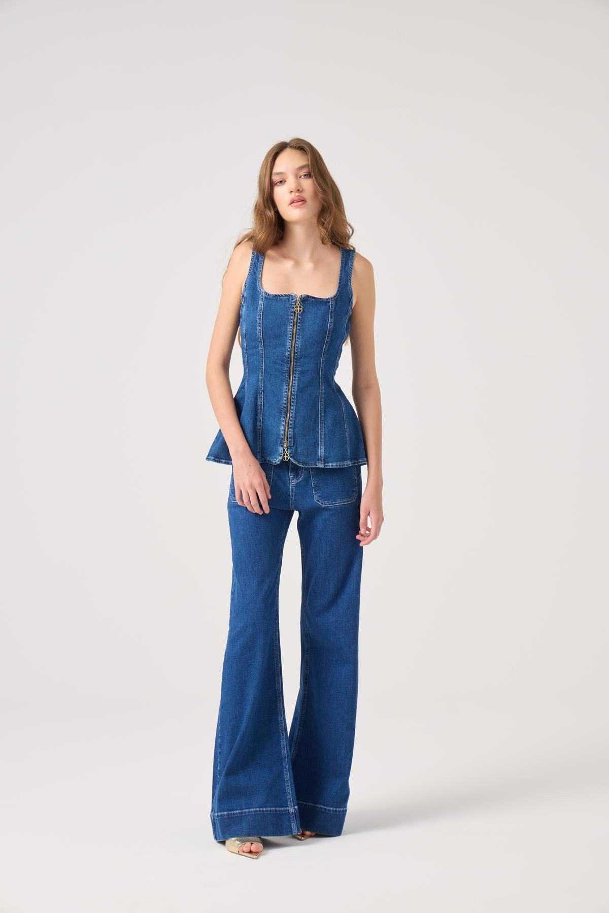 HOLLY LOLLY Bequeme Jeans Kontrastnaht Weitbein Tiara Jeans