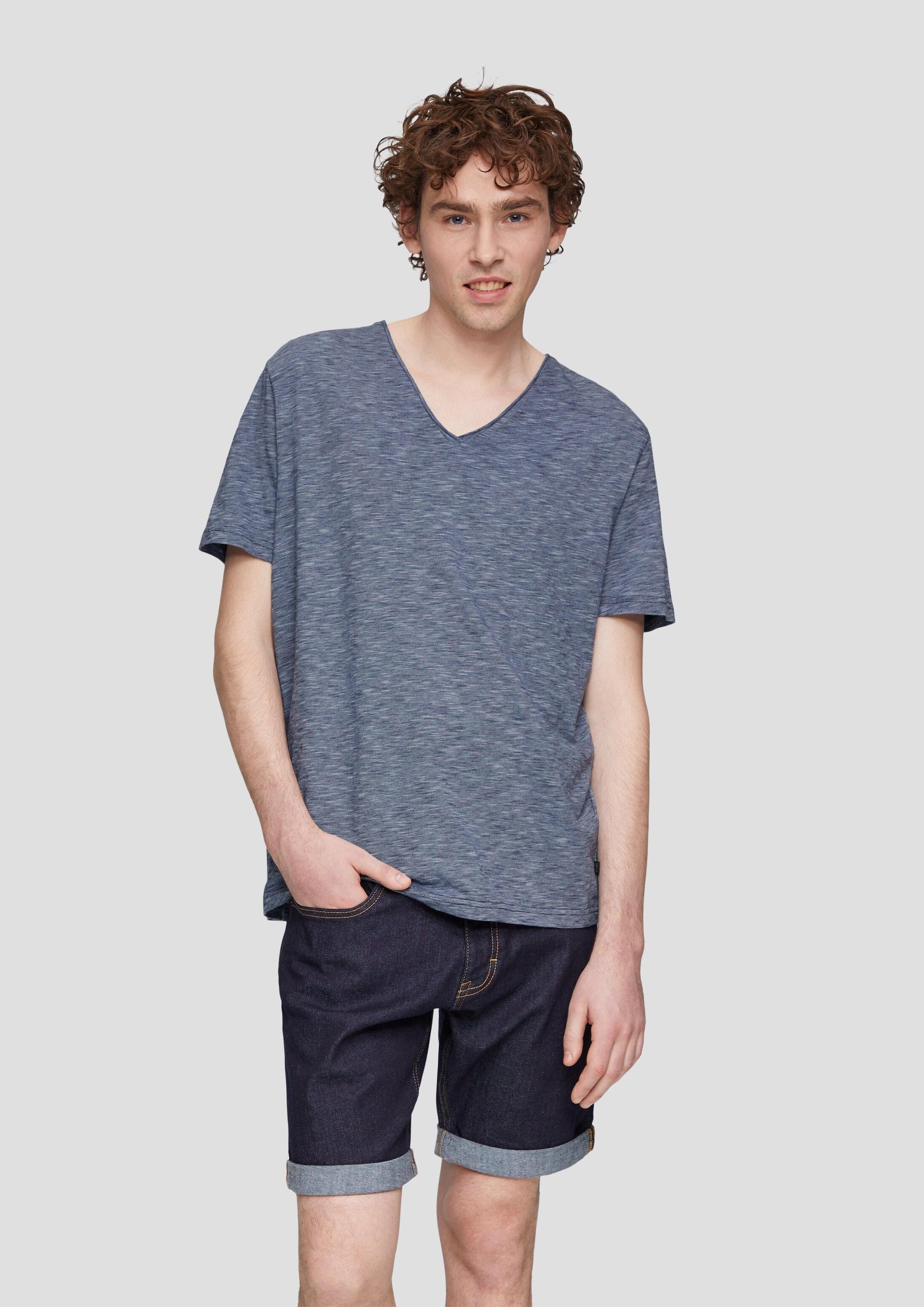 QS Kurzarmshirt T-Shirt Meliertes Baumwollshirt mit V-Ausschnitt