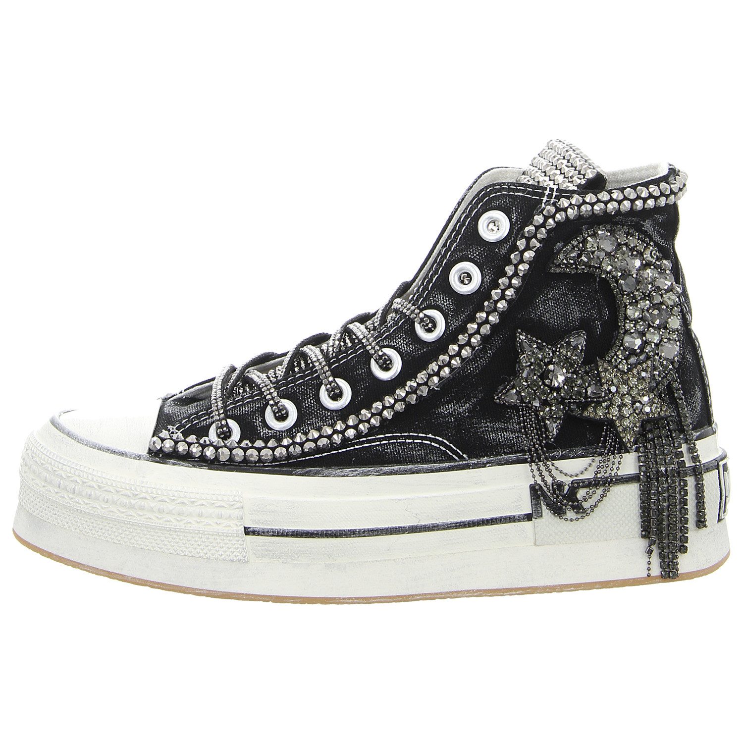 NAN-KU Sneaker