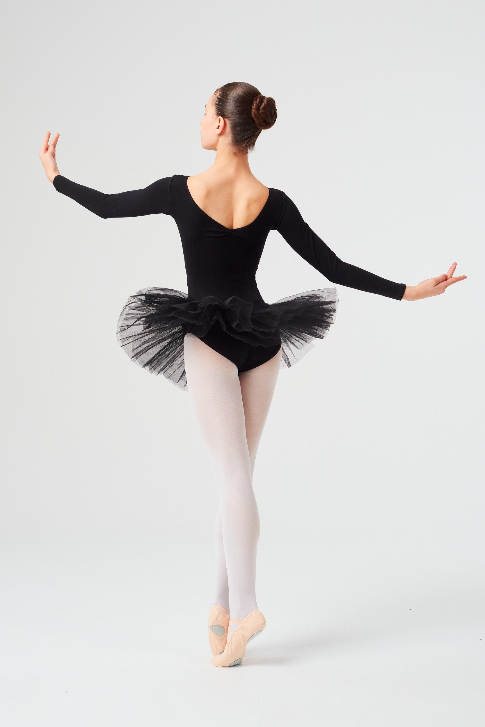 tanzmuster Tüllkleid Ballett Tutu Romy mit Glitzersteinen Langarm Ballettkleid aus weicher Baumwolle mit Tüllrock für Mädchen – Bild 5 von 5