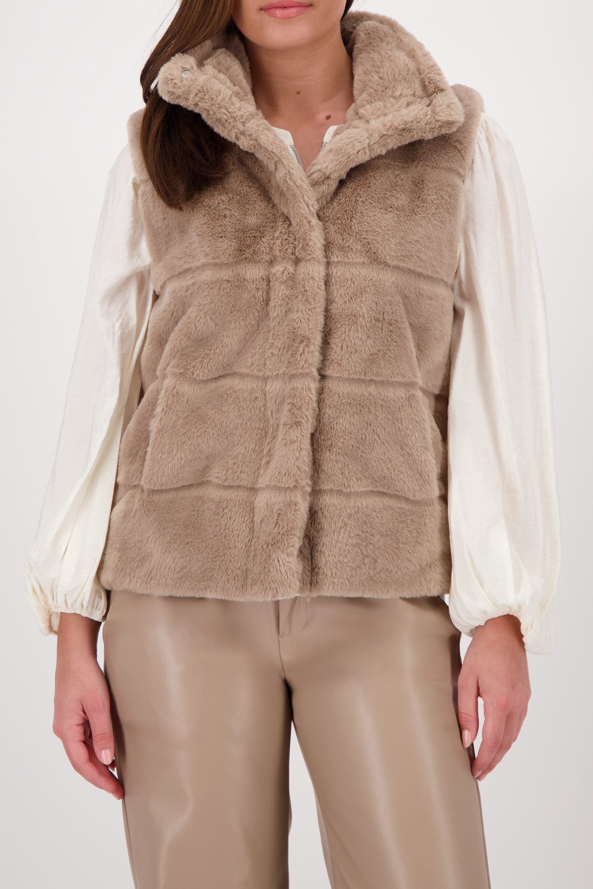 Monari Fellimitatweste Weste Basic fake fur Mit Rundhalsausschnitt mit Steh günstig online kaufen