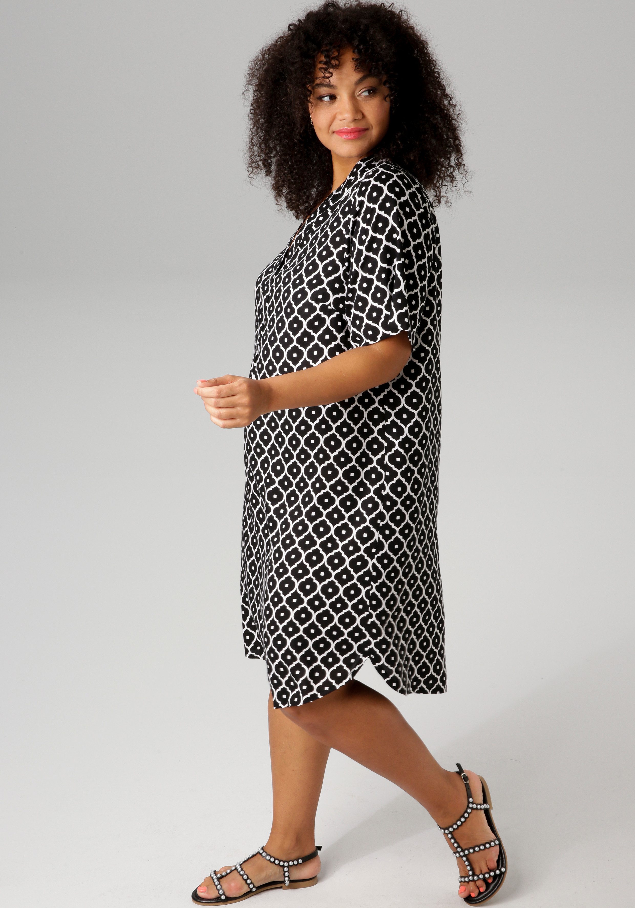Aniston PLUS Blusenkleid in trendigen Druck