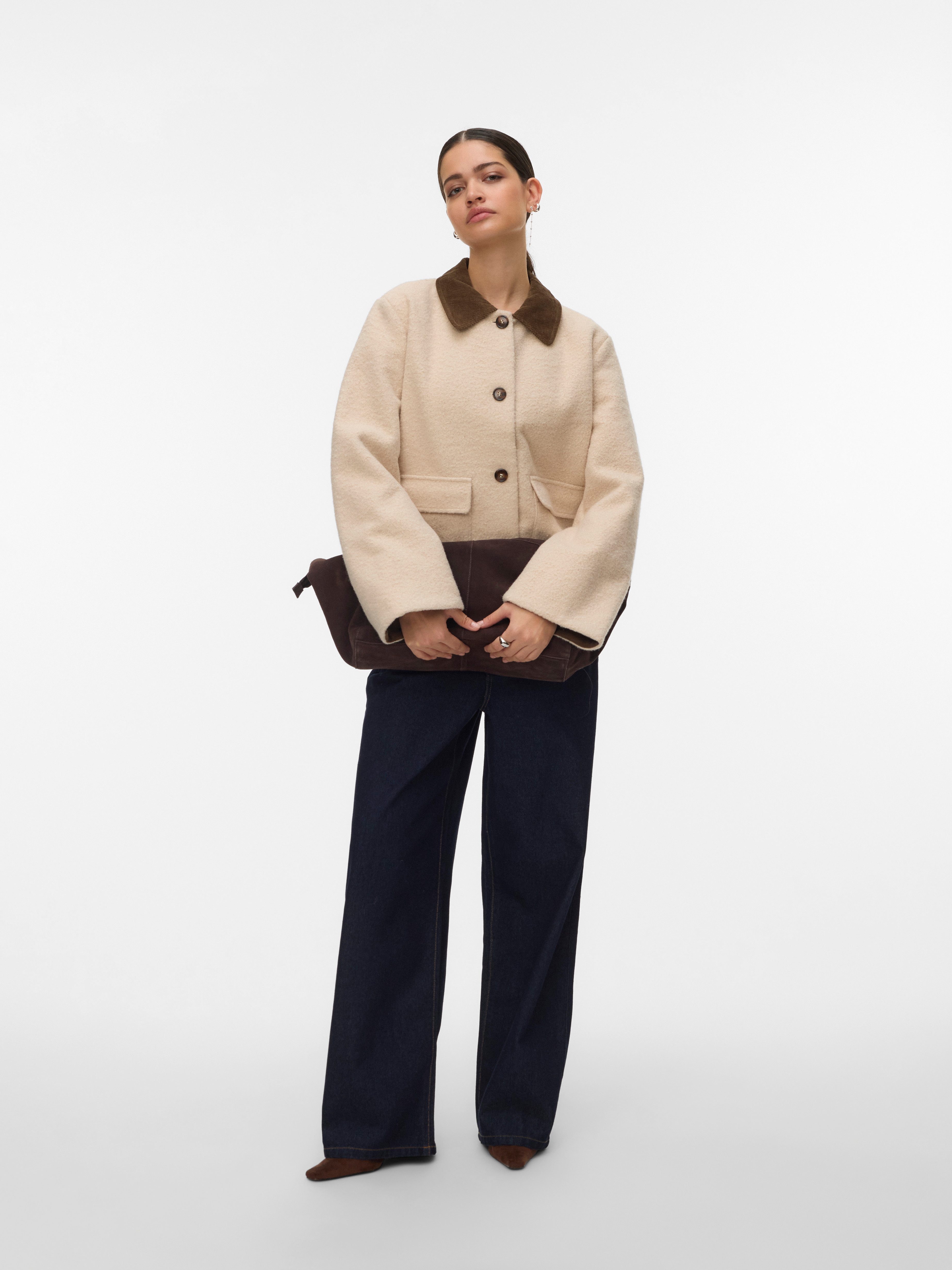 Vero Moda Kurzjacke VMFLORENCE SHORT JACKET BOO mit Knopfleiste – Bild 4 von 5